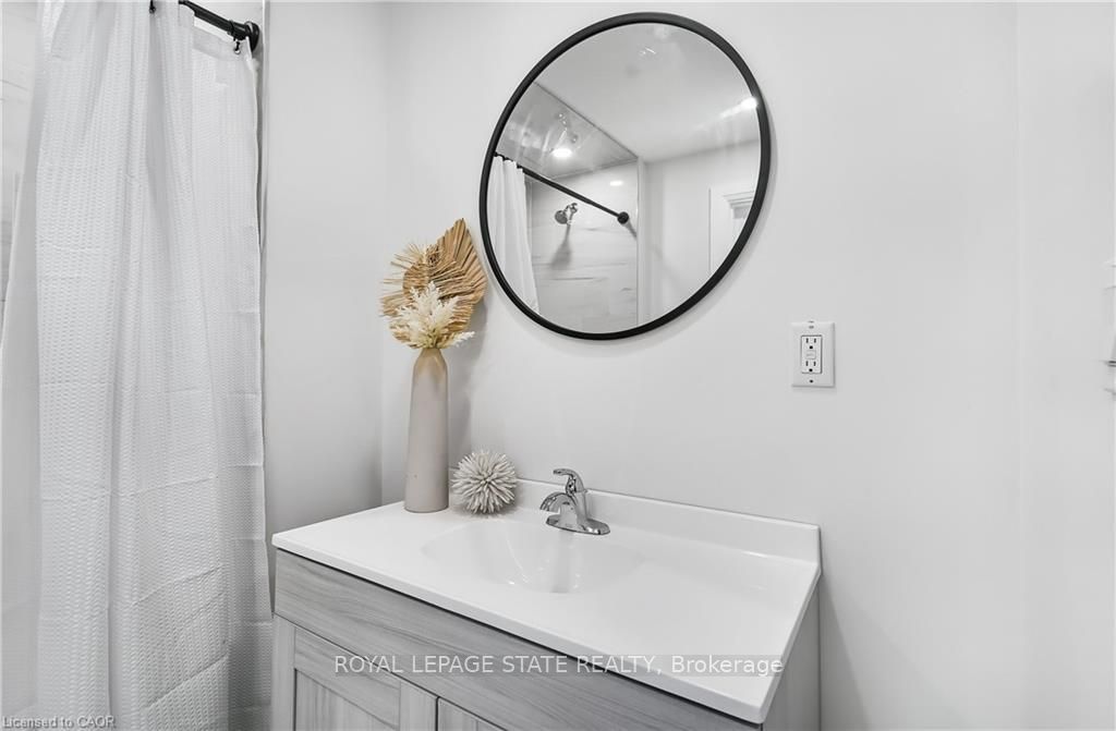 10 Comet Avenue #1 (main) Property Photo 16
