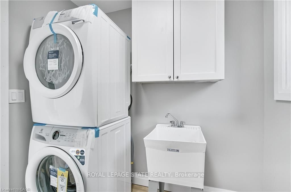 10 Comet Avenue #1 (main) Property Photo 17