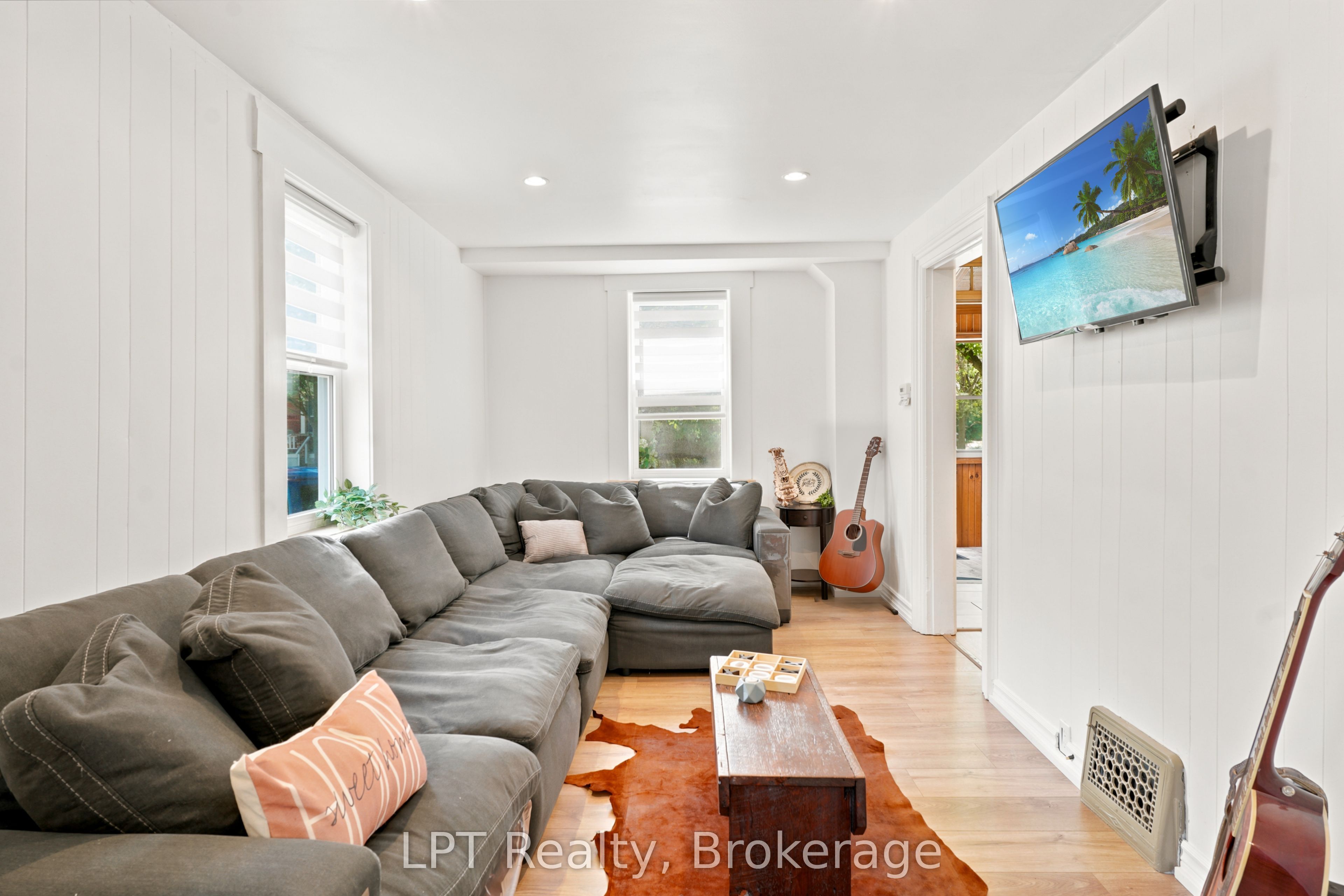 96 Charles Street Property Photo 11