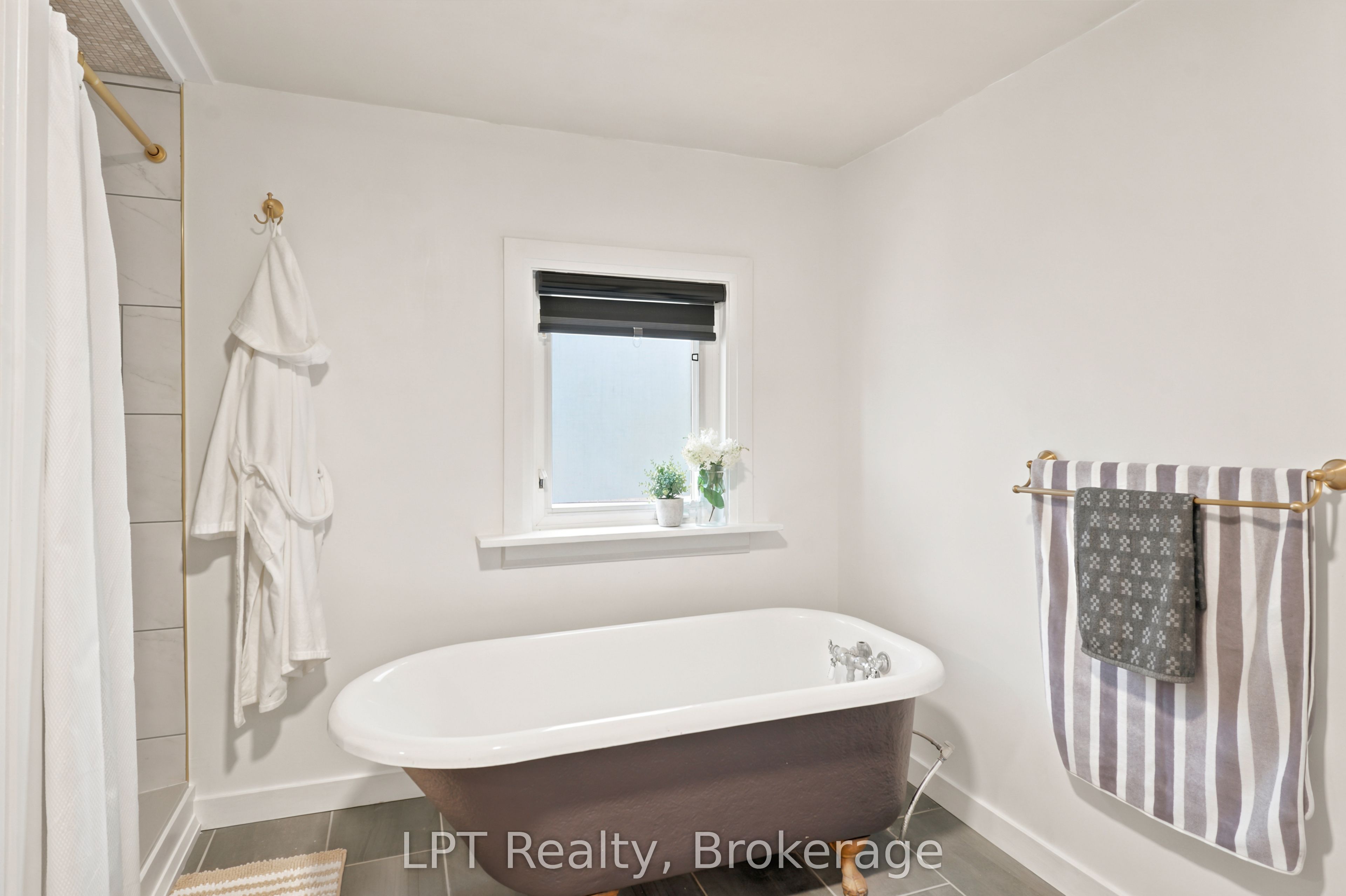96 Charles Street Property Photo 22