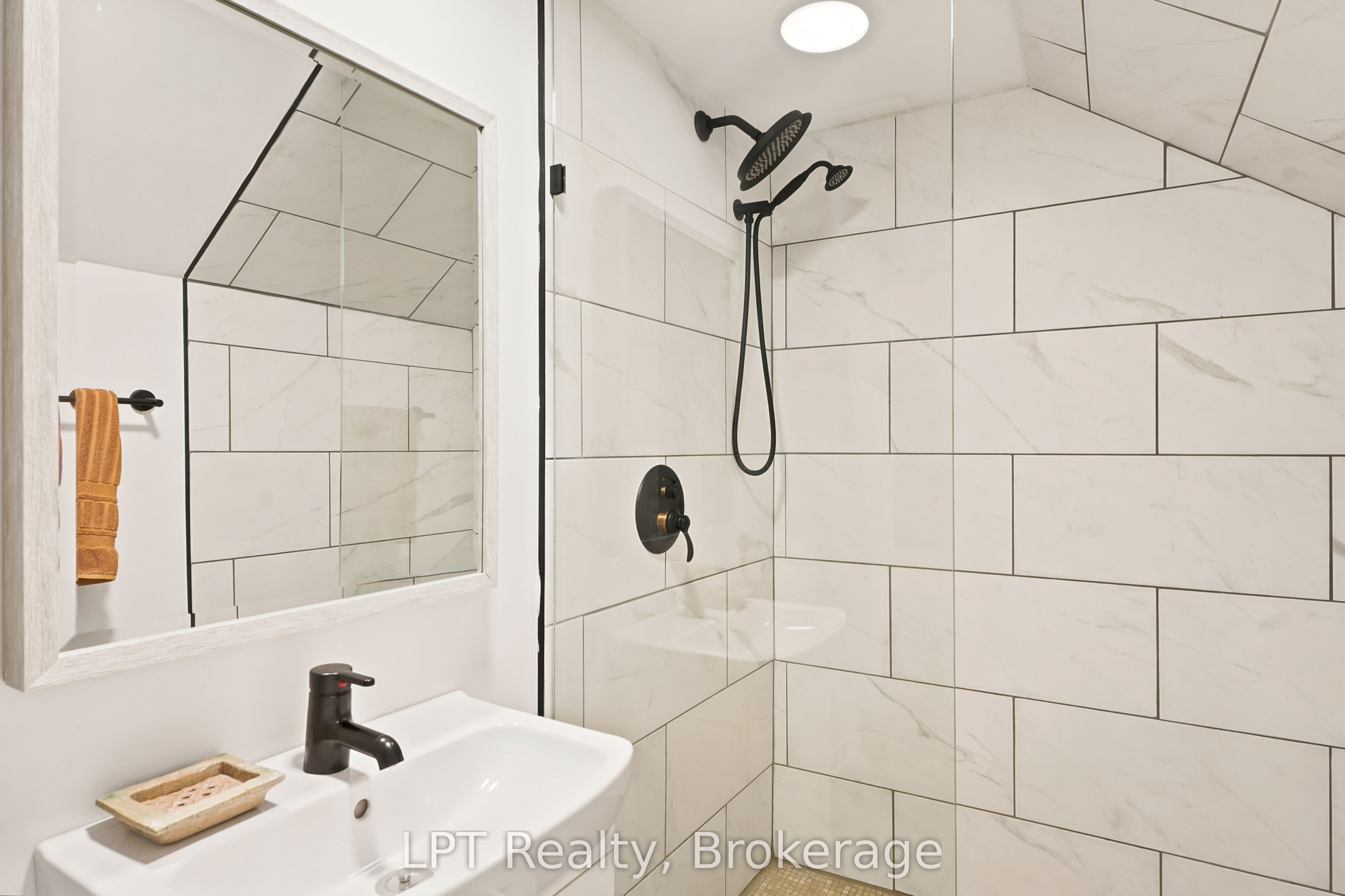 96 Charles Street Property Photo 25