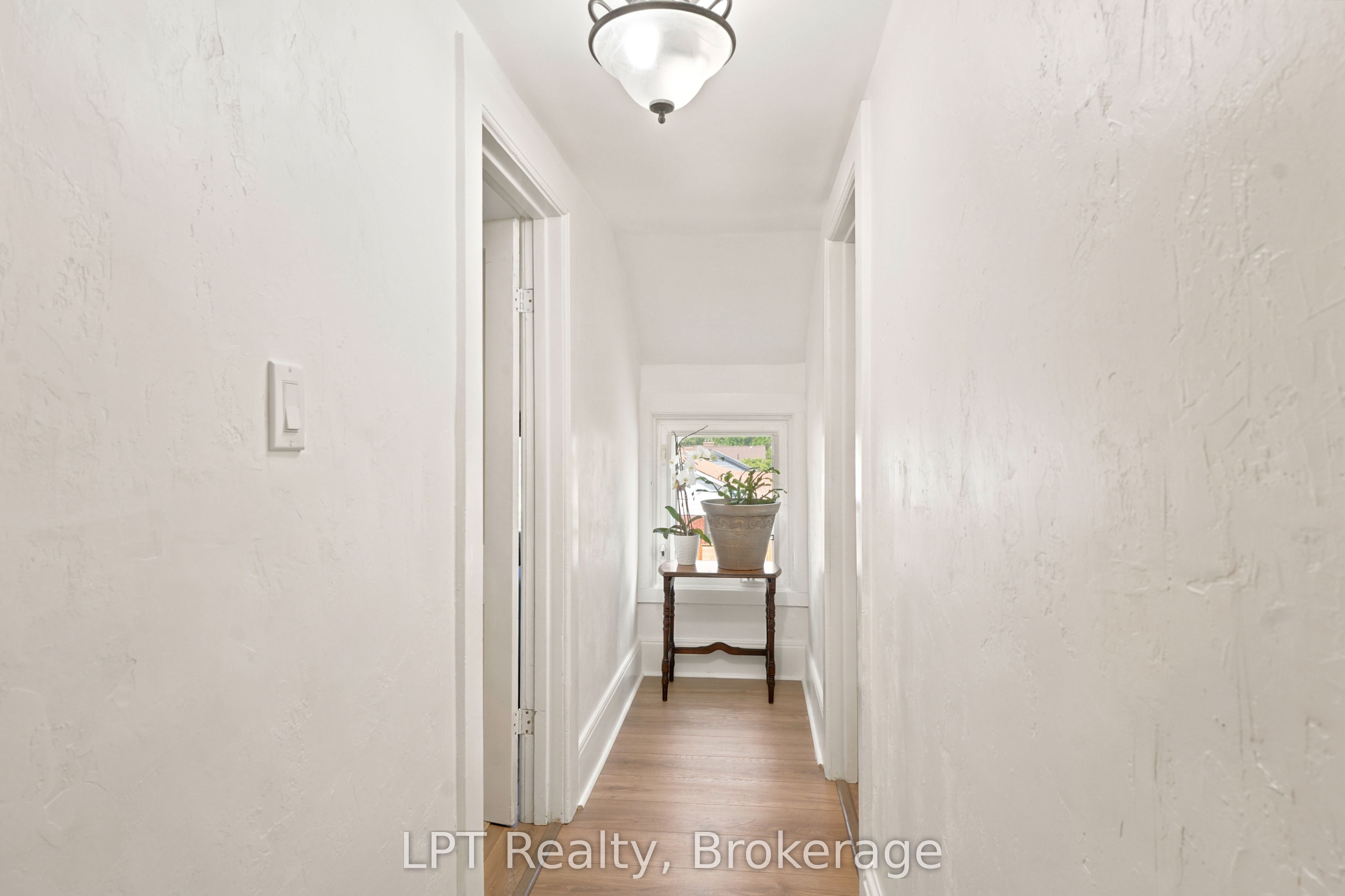 96 Charles Street Property Photo 27