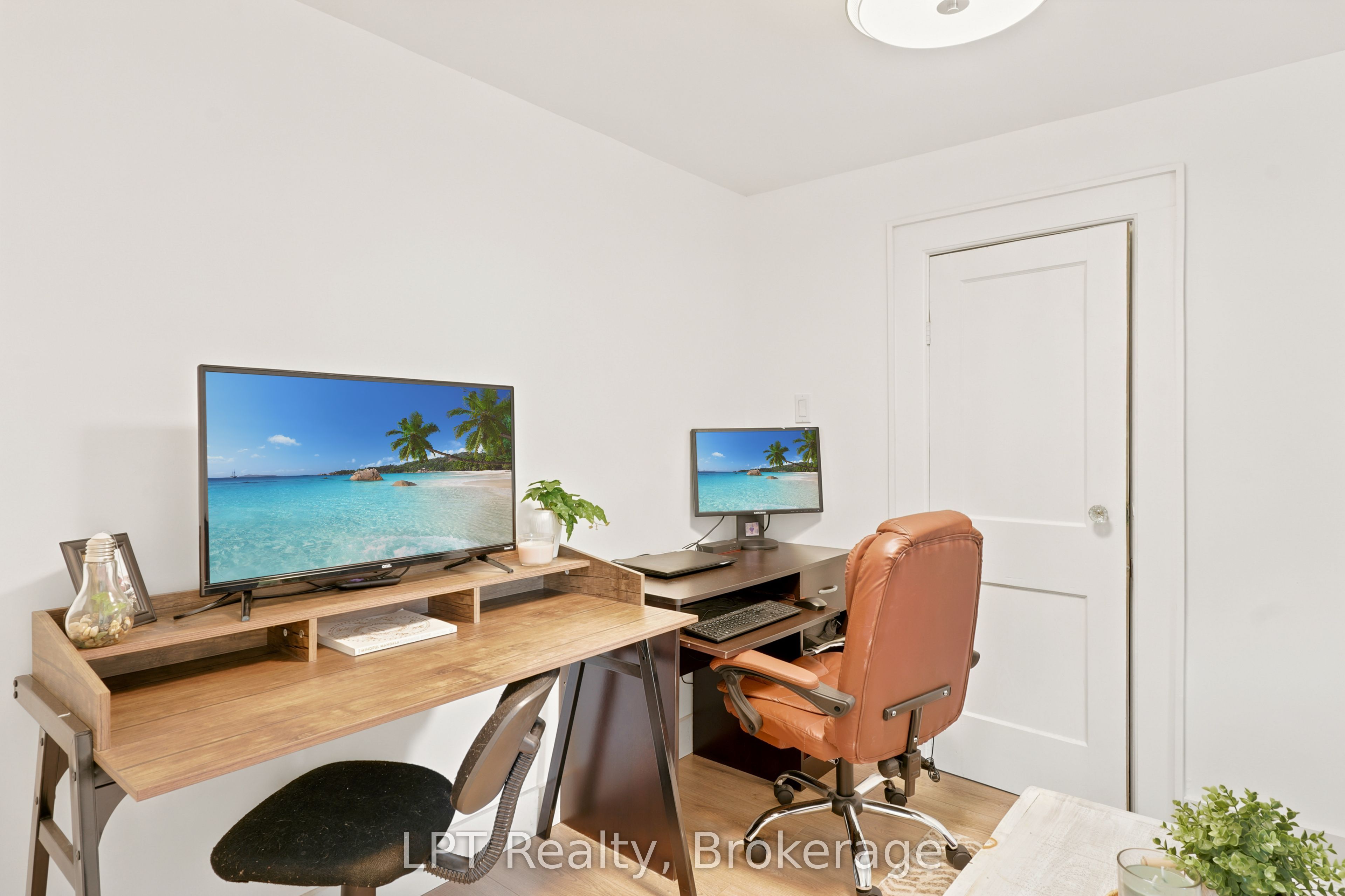 96 Charles Street Property Photo 28