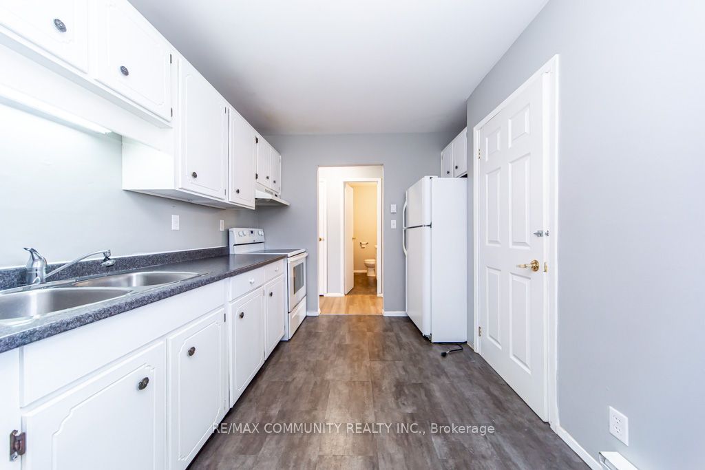 30 West Street Property Photo 10