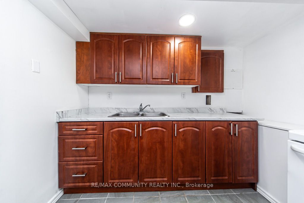 30 West Street Property Photo 22