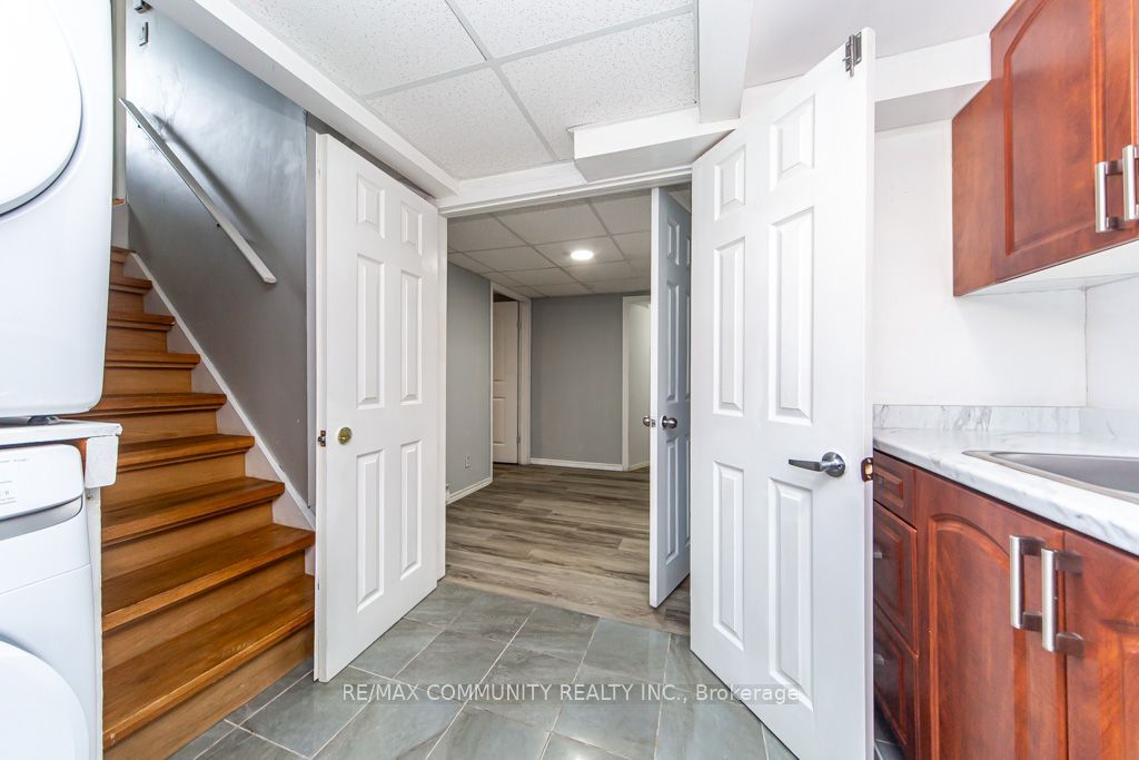30 West Street Property Photo 23