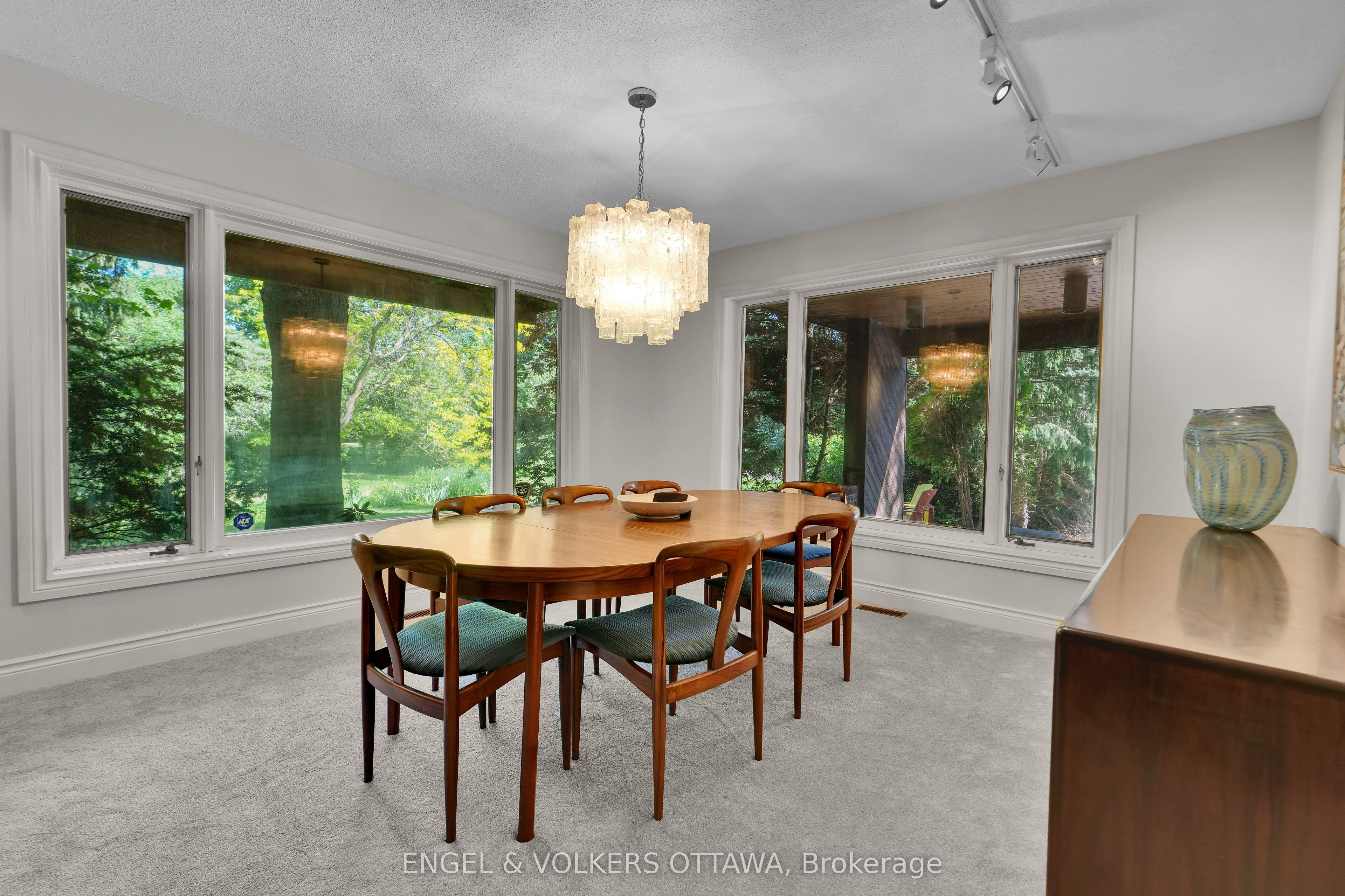 7 Mid Pines Grove Property Photo 7