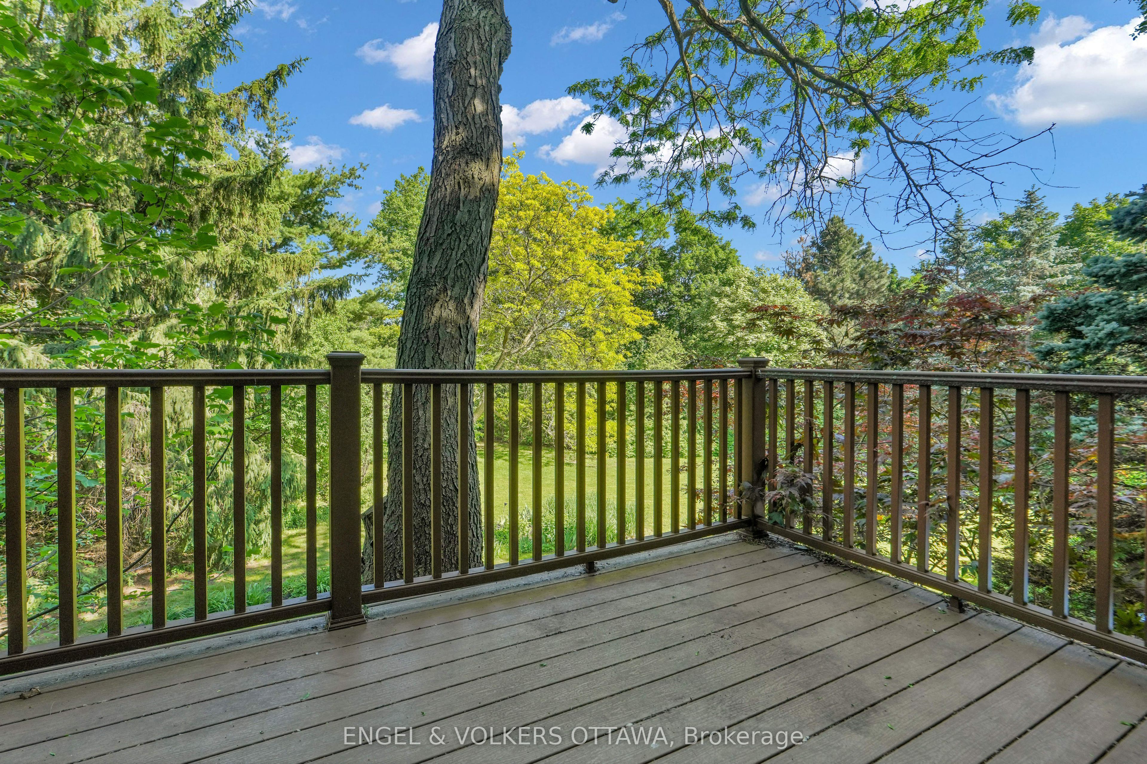 7 Mid Pines Grove Property Photo 22