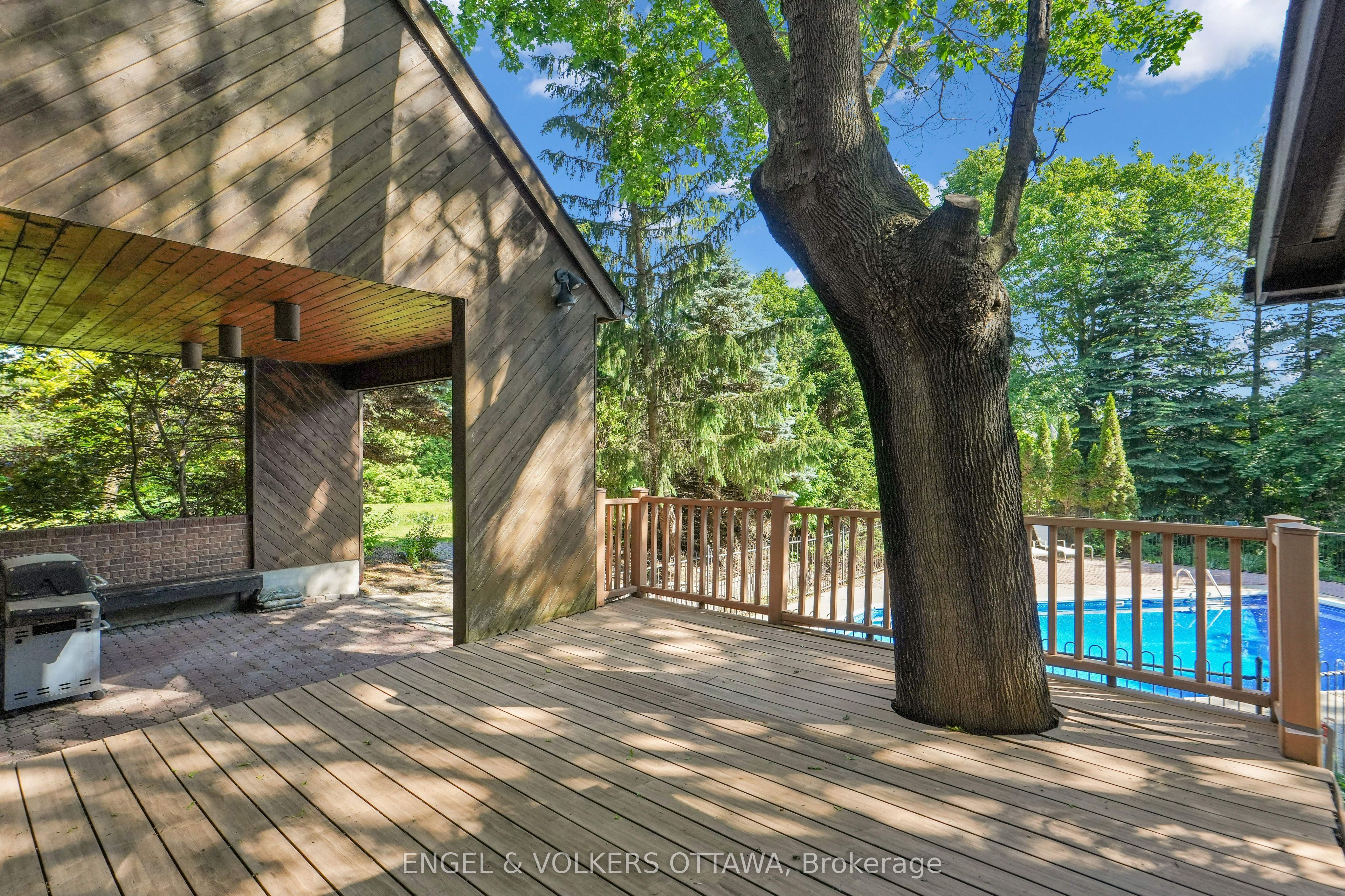 7 Mid Pines Grove Property Photo 39