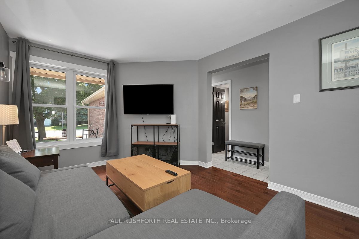 29 Grenadier Way Property Photo 7