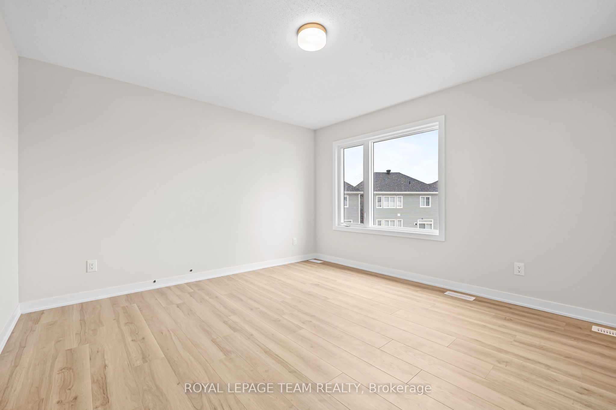 741 Haflinger Row Property Photo 11
