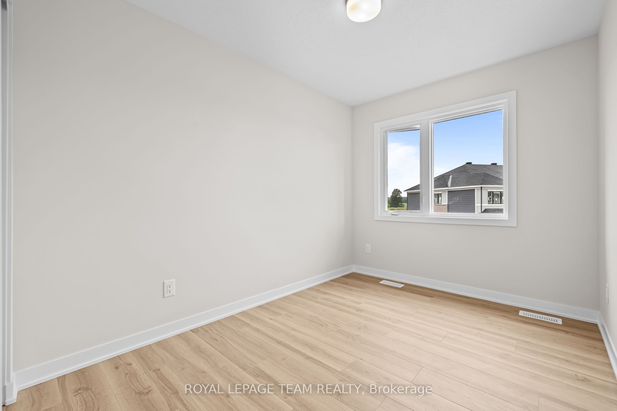 741 Haflinger Row Property Photo 14