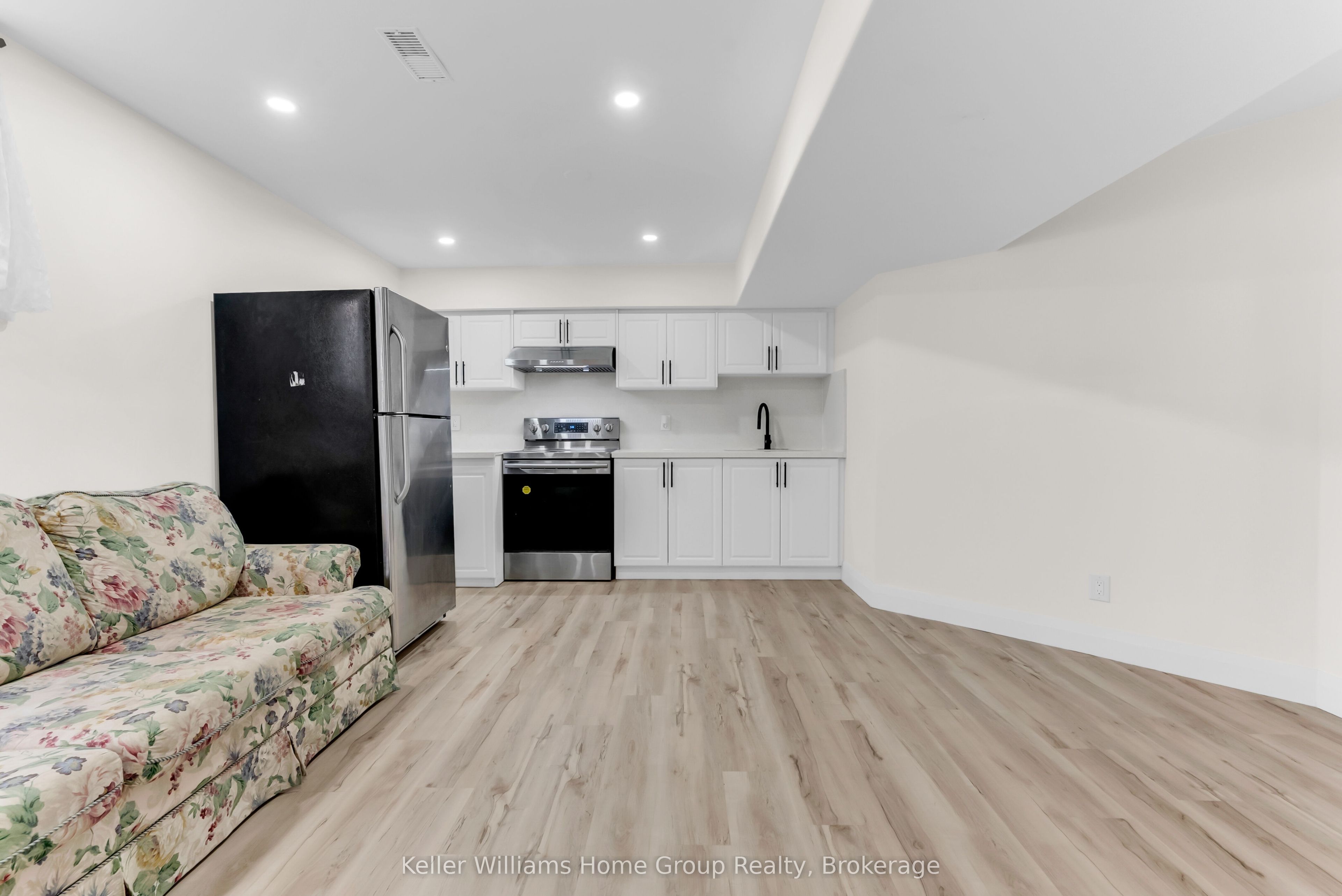 148 Clairfields Drive W Property Photo 36