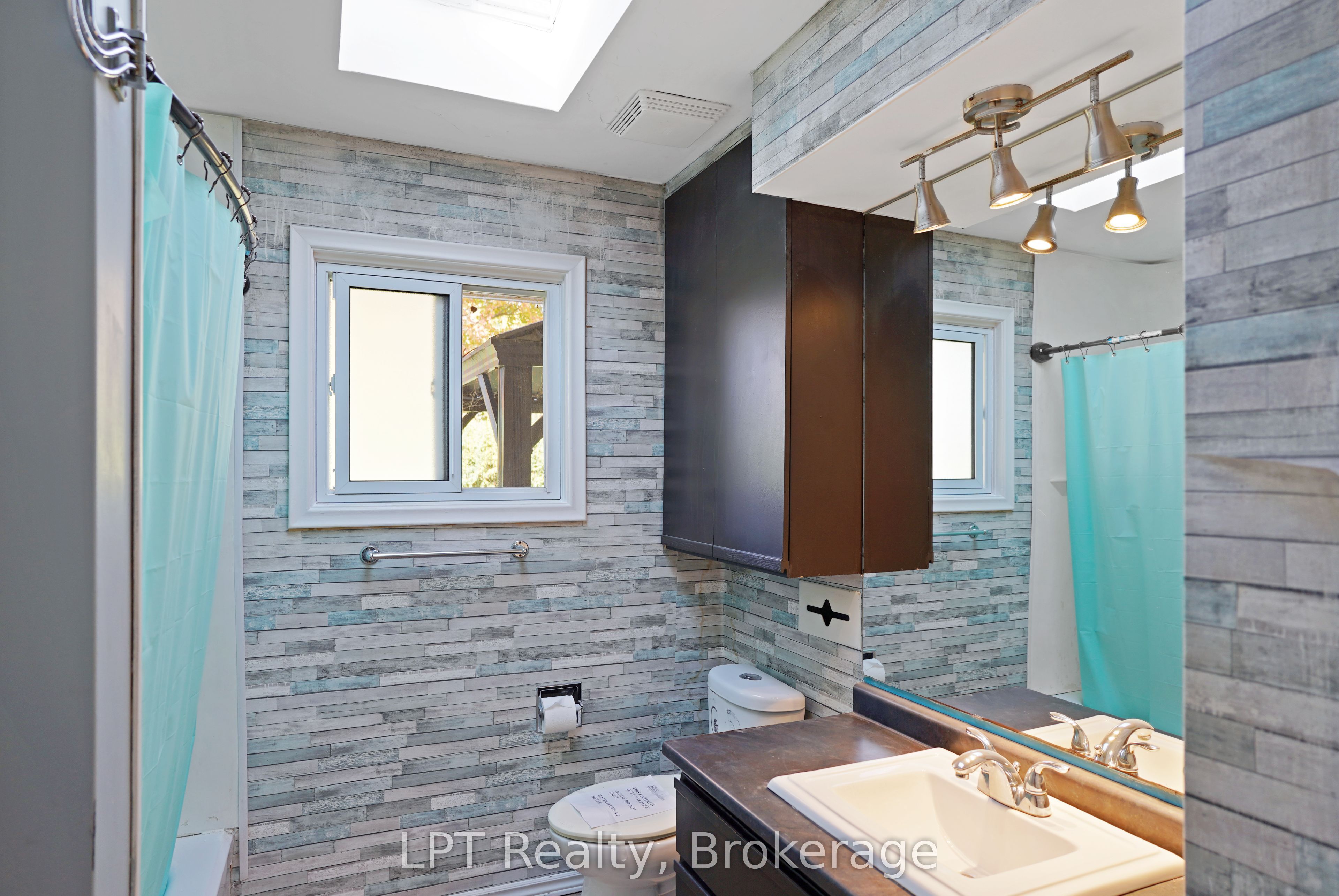 470 7th Street Property Photo 29