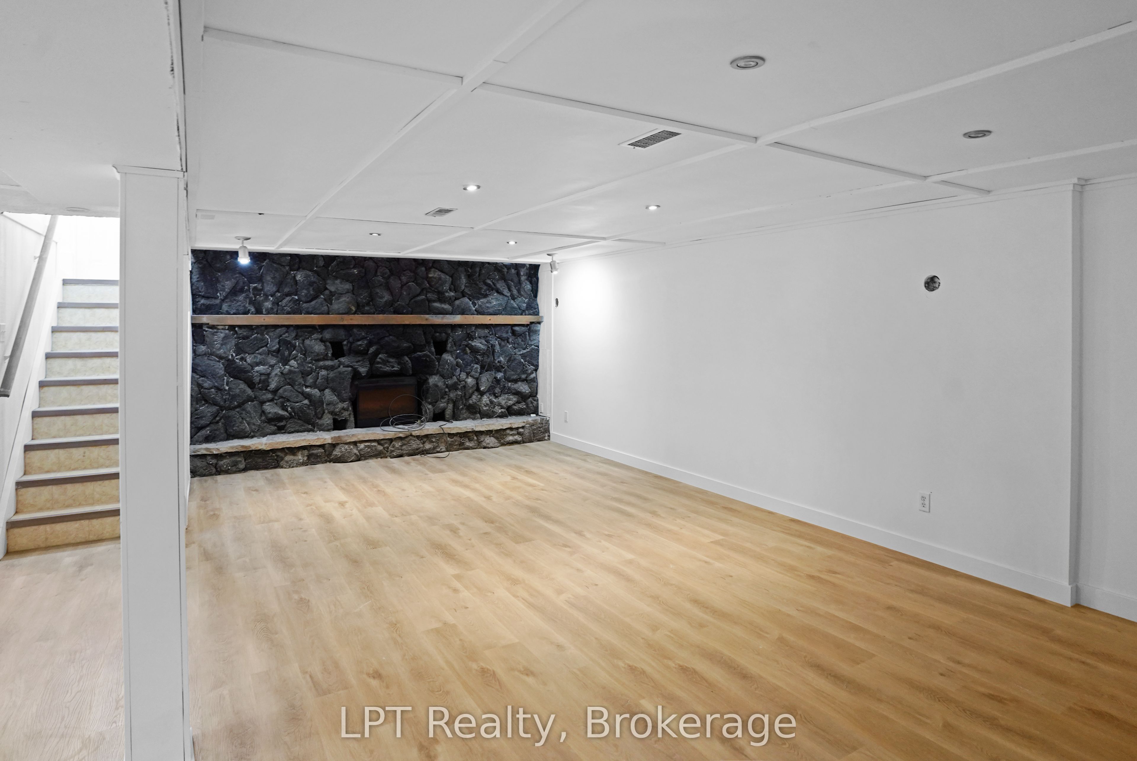 470 7th Street Property Photo 34