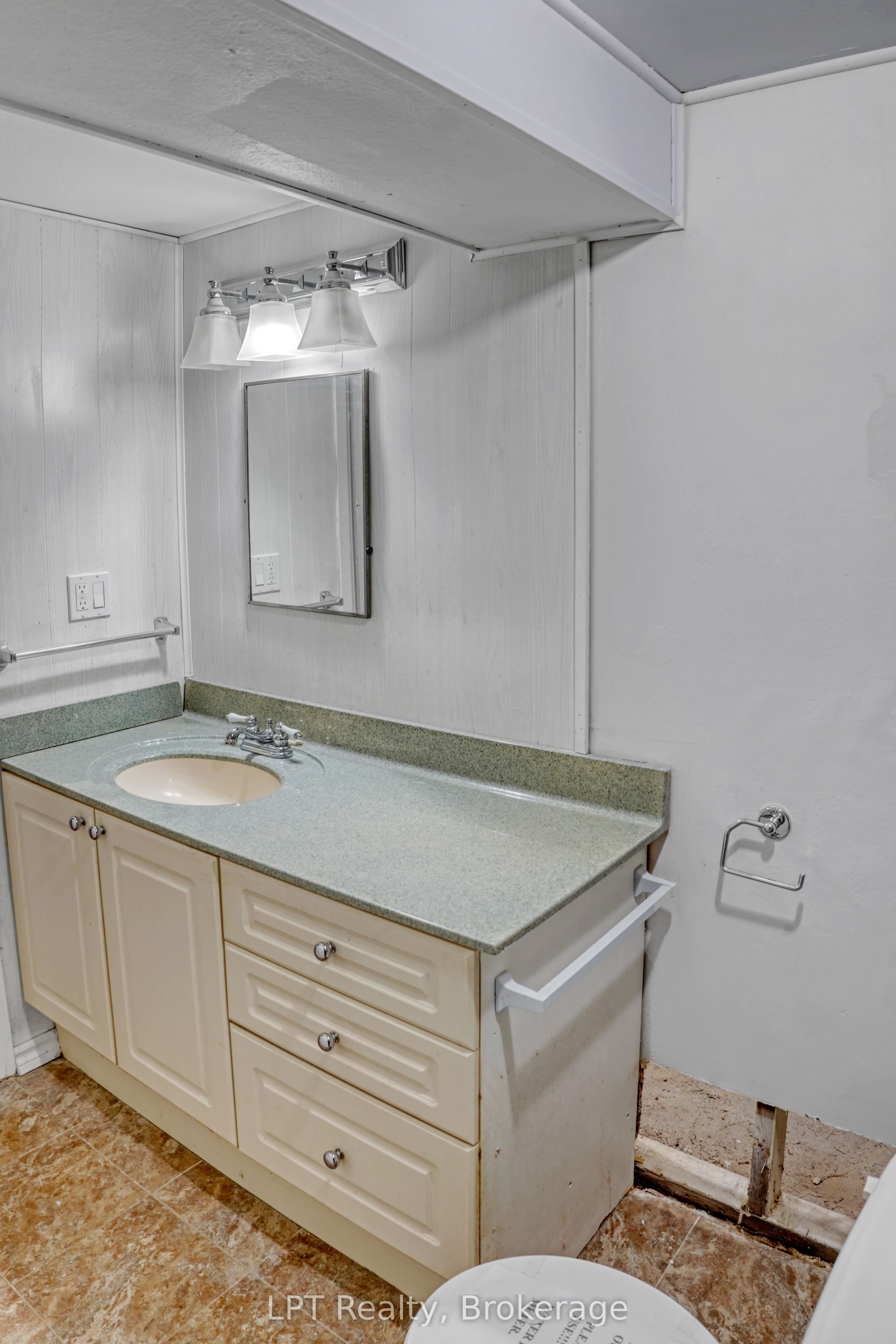 470 7th Street Property Photo 37