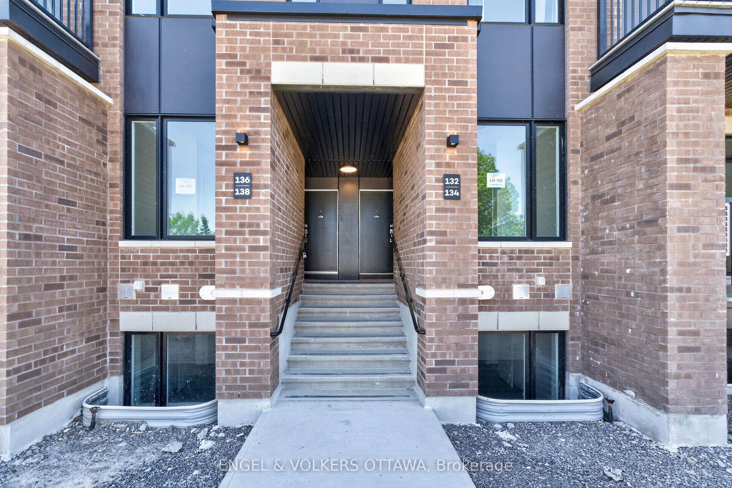 138 Stardust Private Property Photo 4
