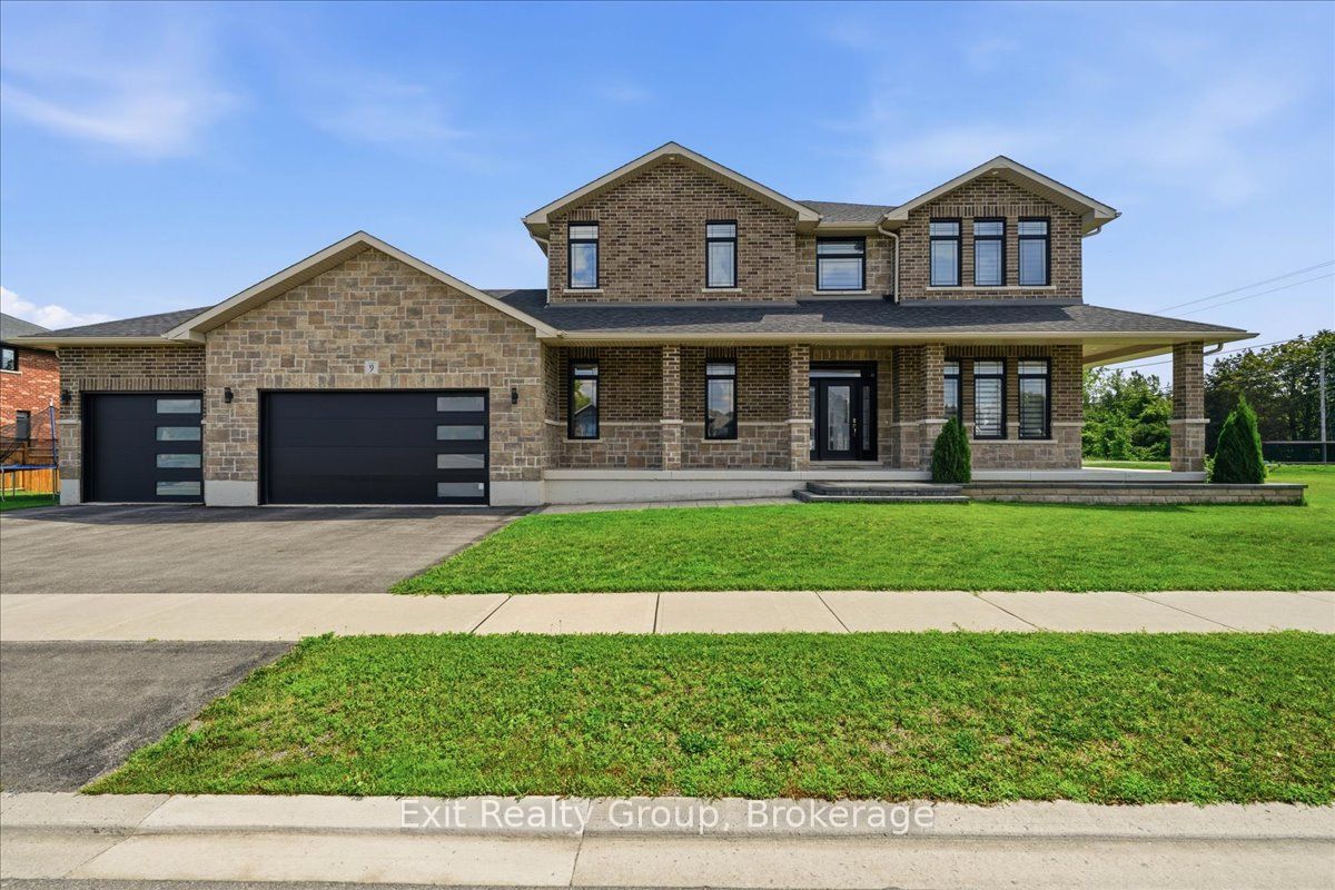 9 Wims Way Property Photo 1