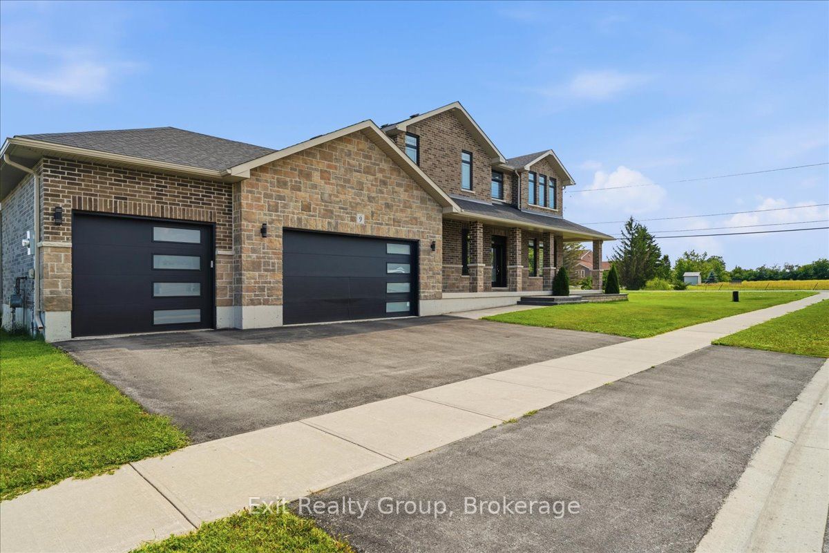 9 Wims Way Property Photo 2