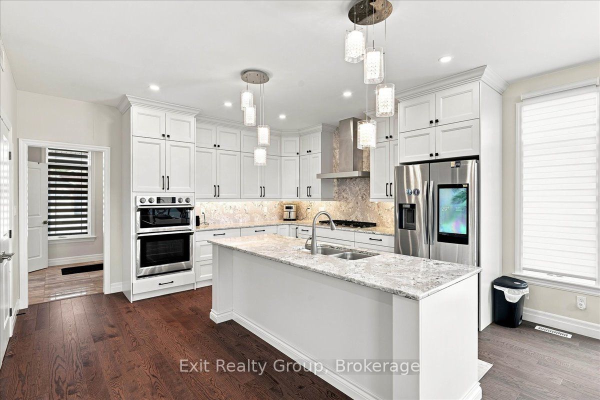 9 Wims Way Property Photo 17