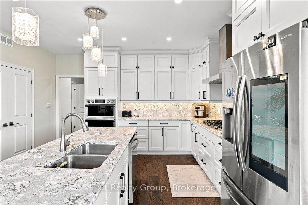 9 Wims Way Property Photo 19