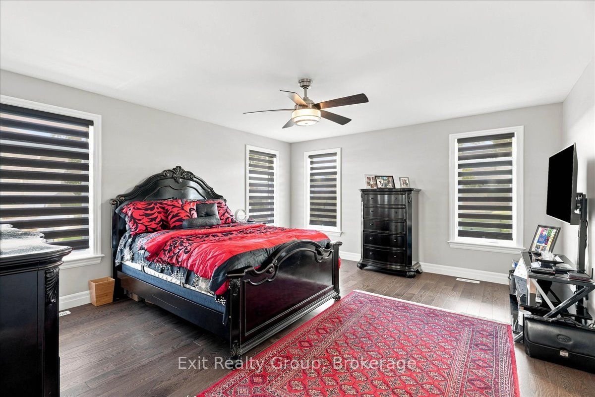 9 Wims Way Property Photo 26