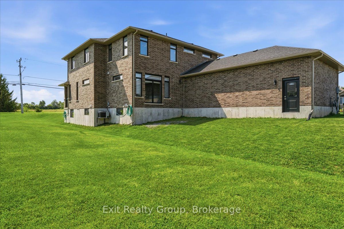 9 Wims Way Property Photo 41