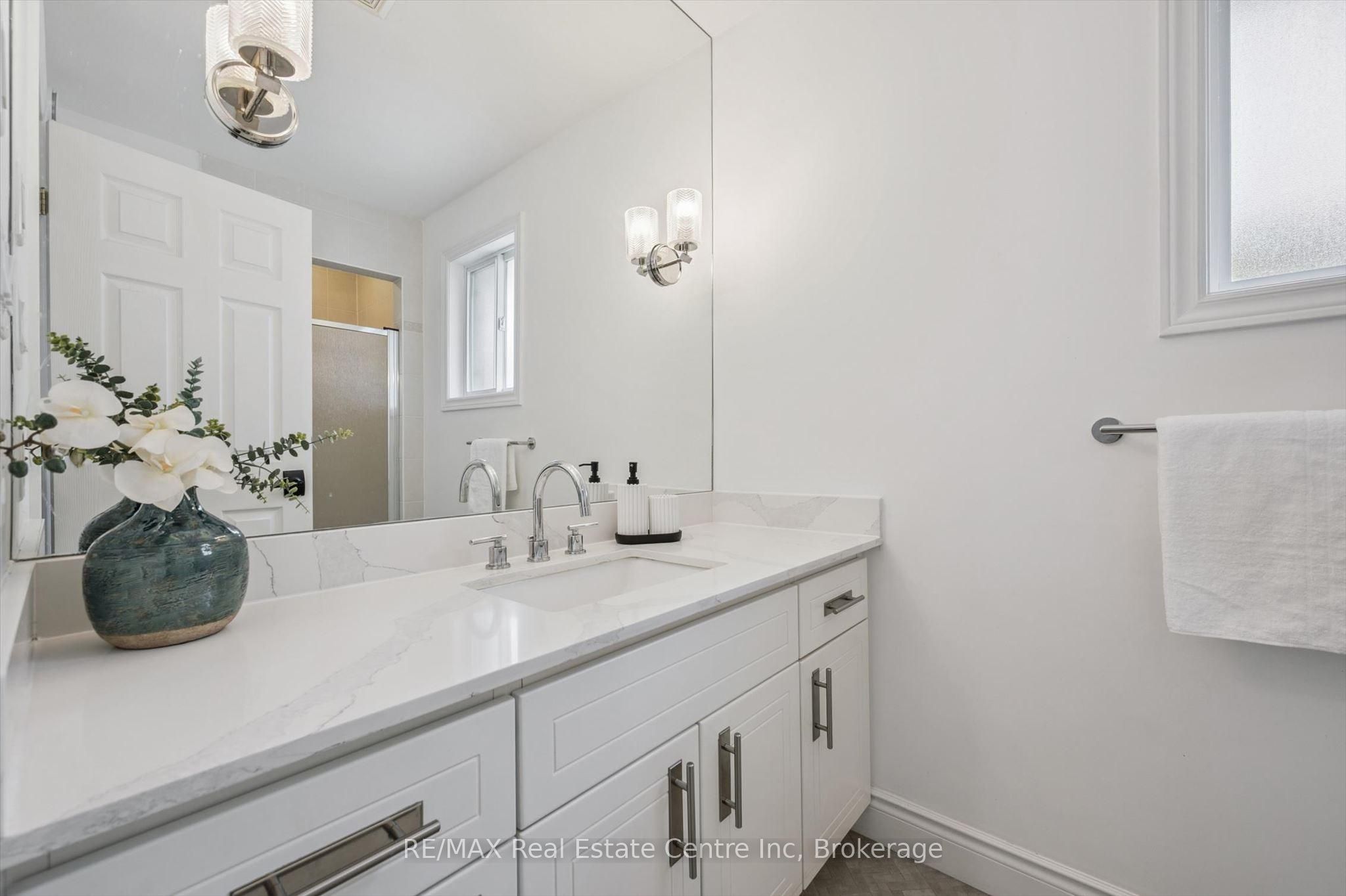 18 Keys Crescent Property Photo 15