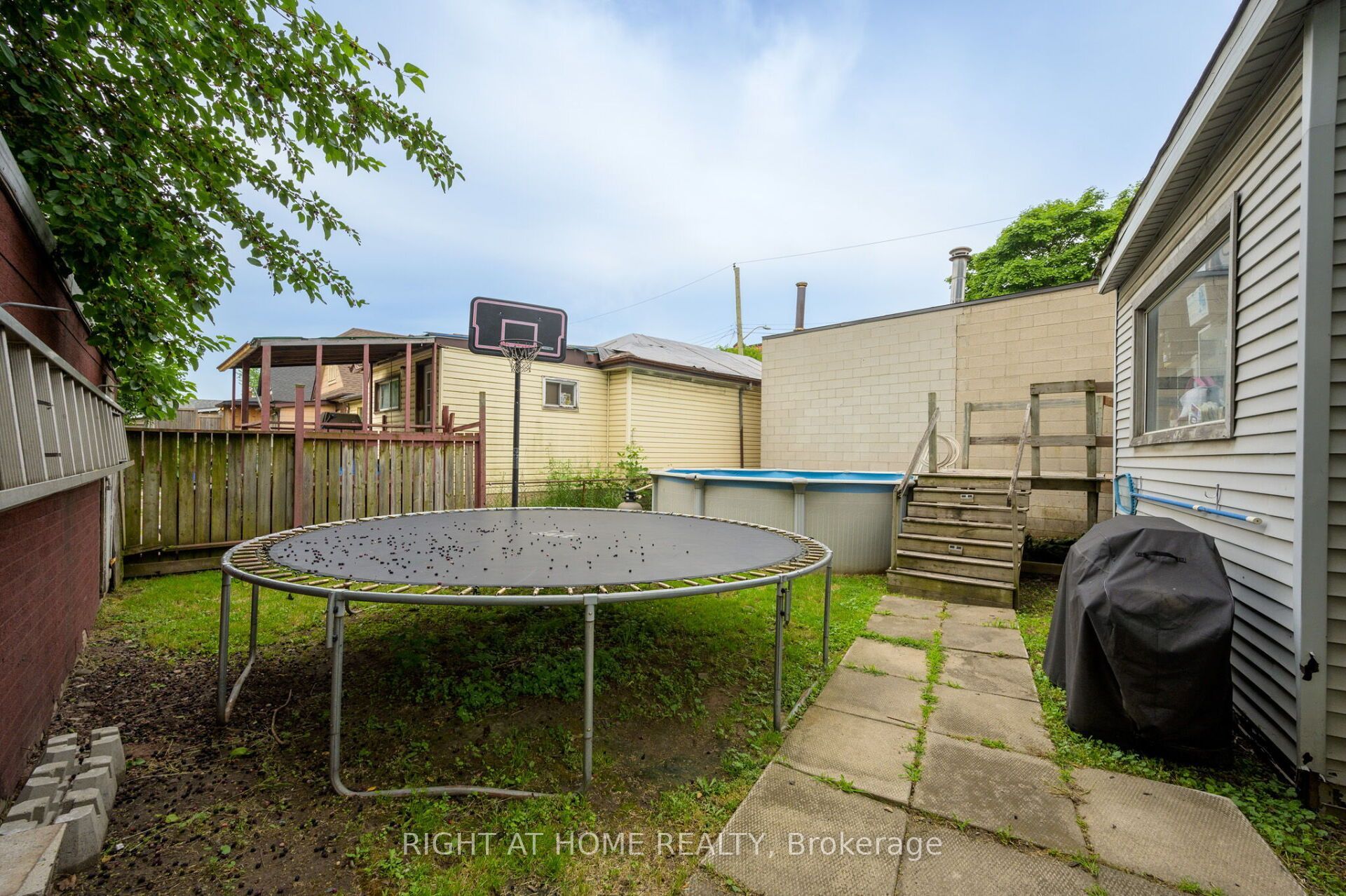372 Beach Road Property Photo 30