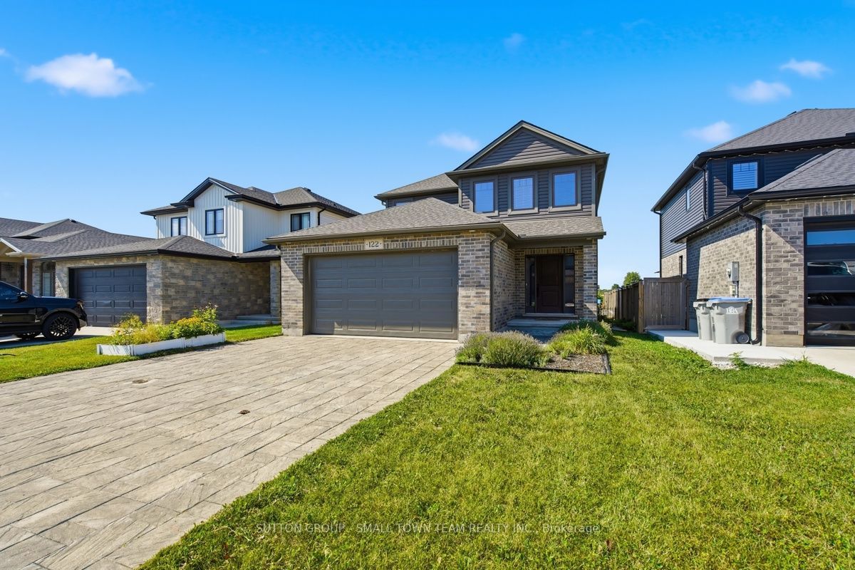 122 Gilmour Drive Property Photo 3