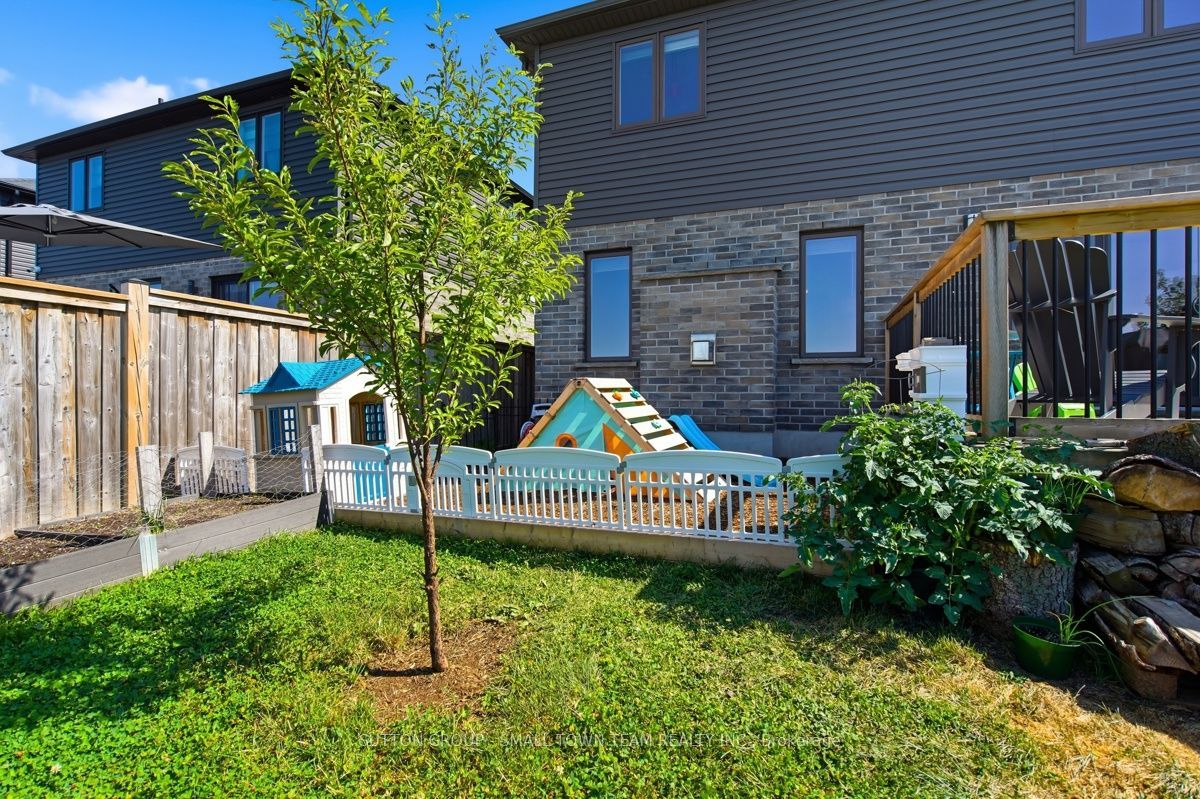 122 Gilmour Drive Property Photo 41