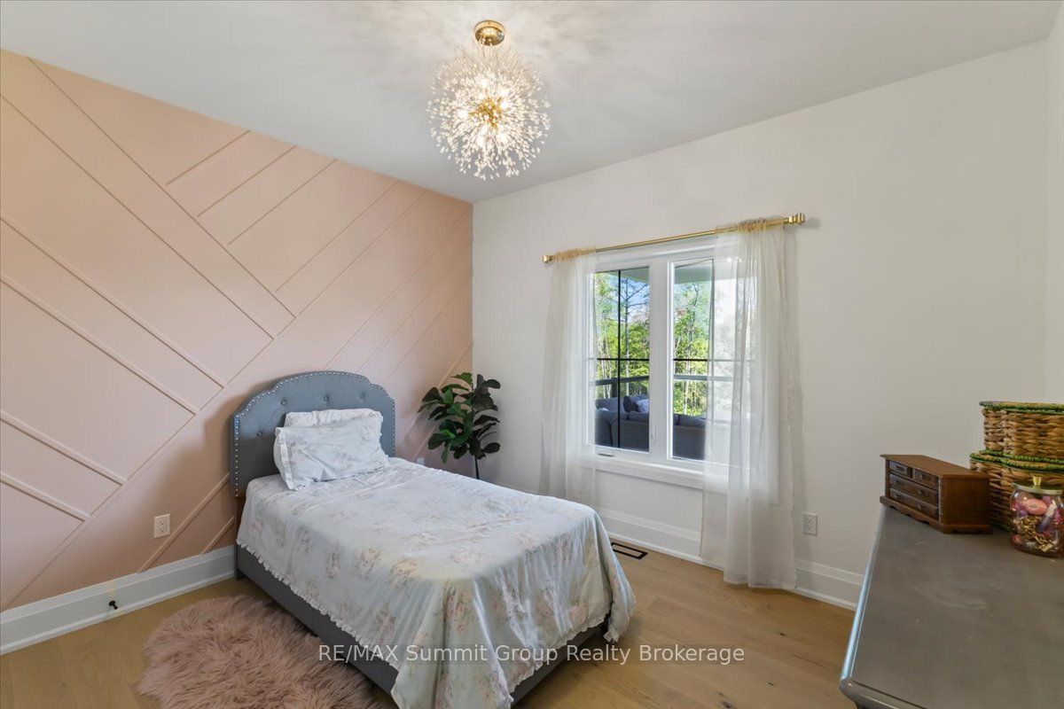 344535 North Line Property Photo 20