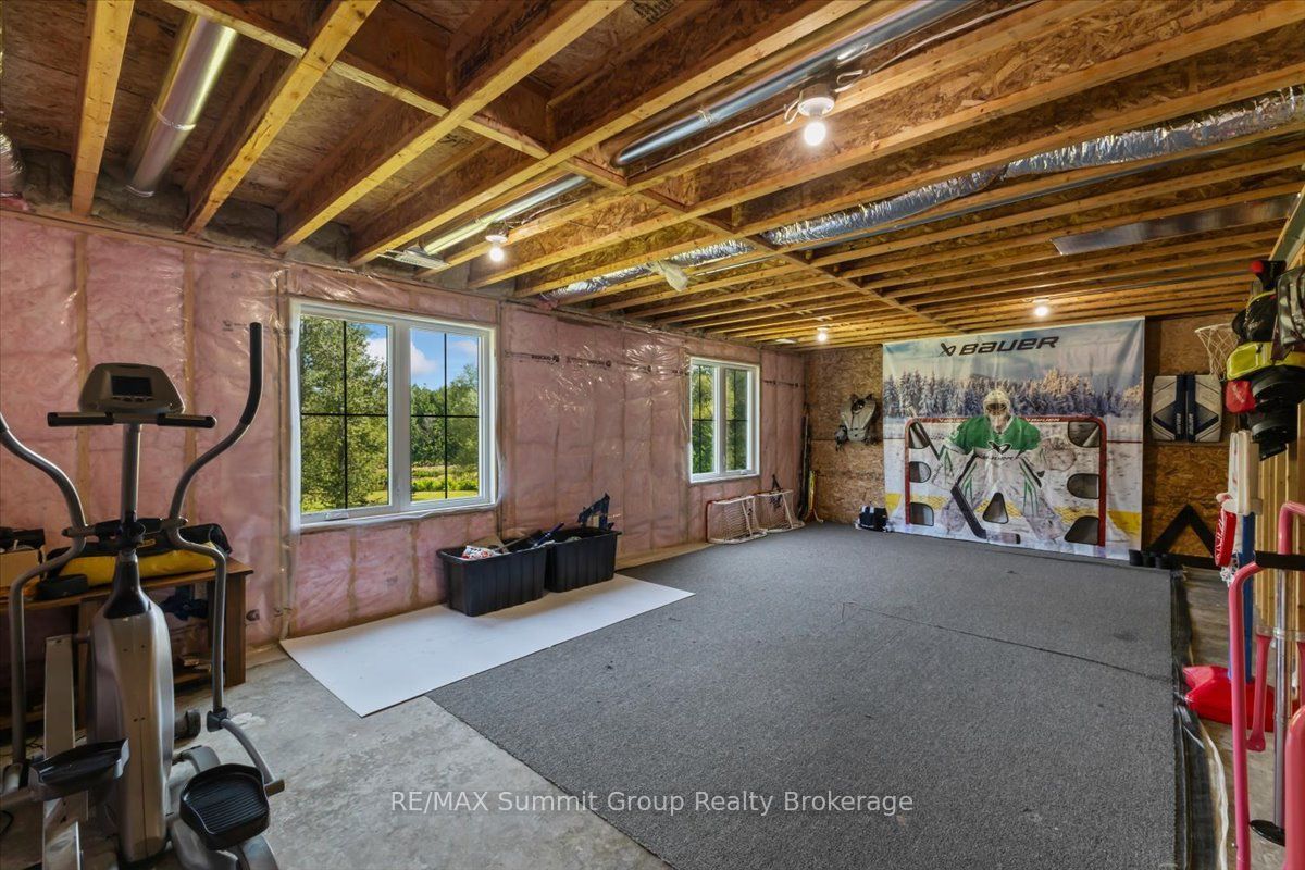 344535 North Line Property Photo 34