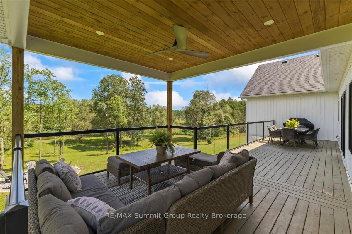 344535 North Line Property Photo 40