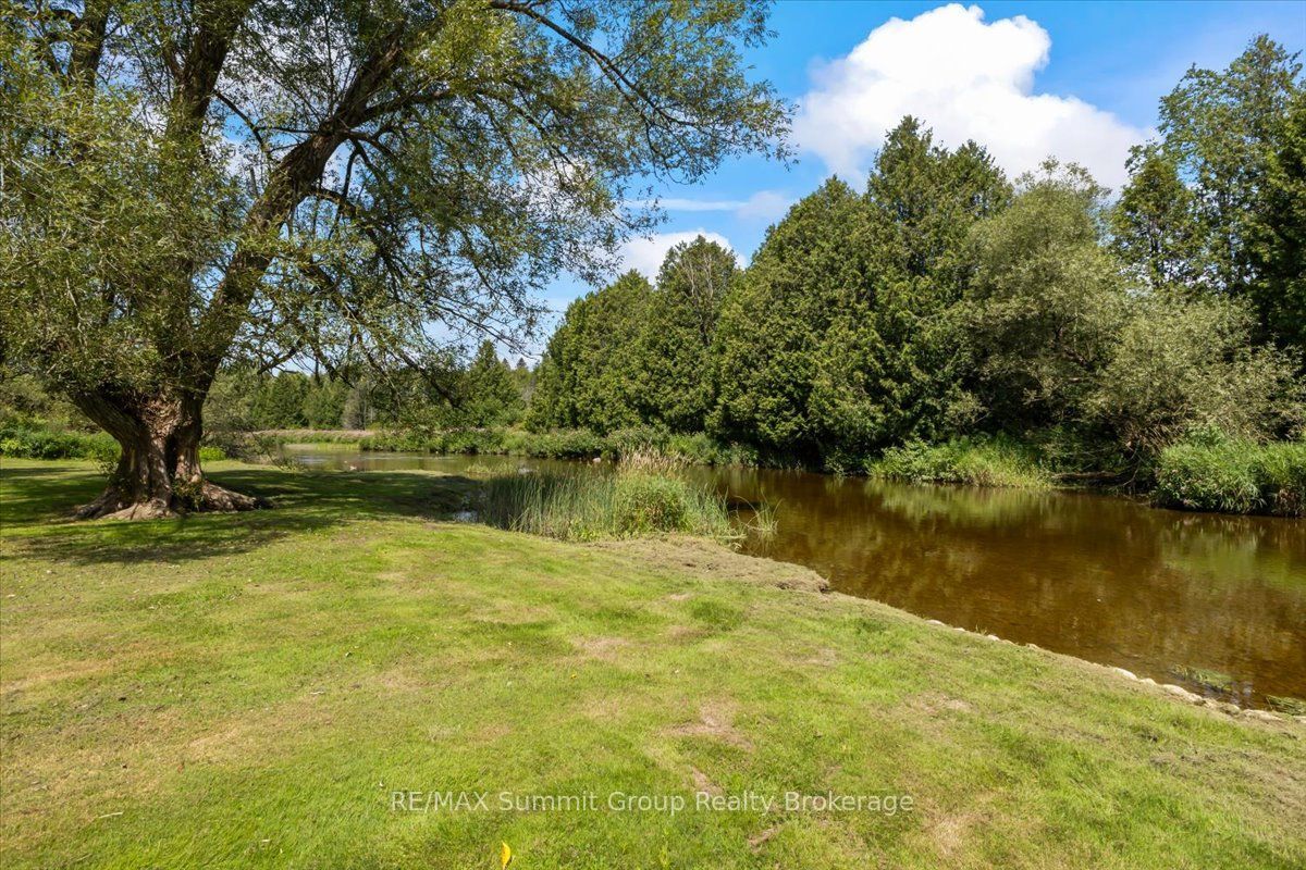344535 North Line Property Photo 42