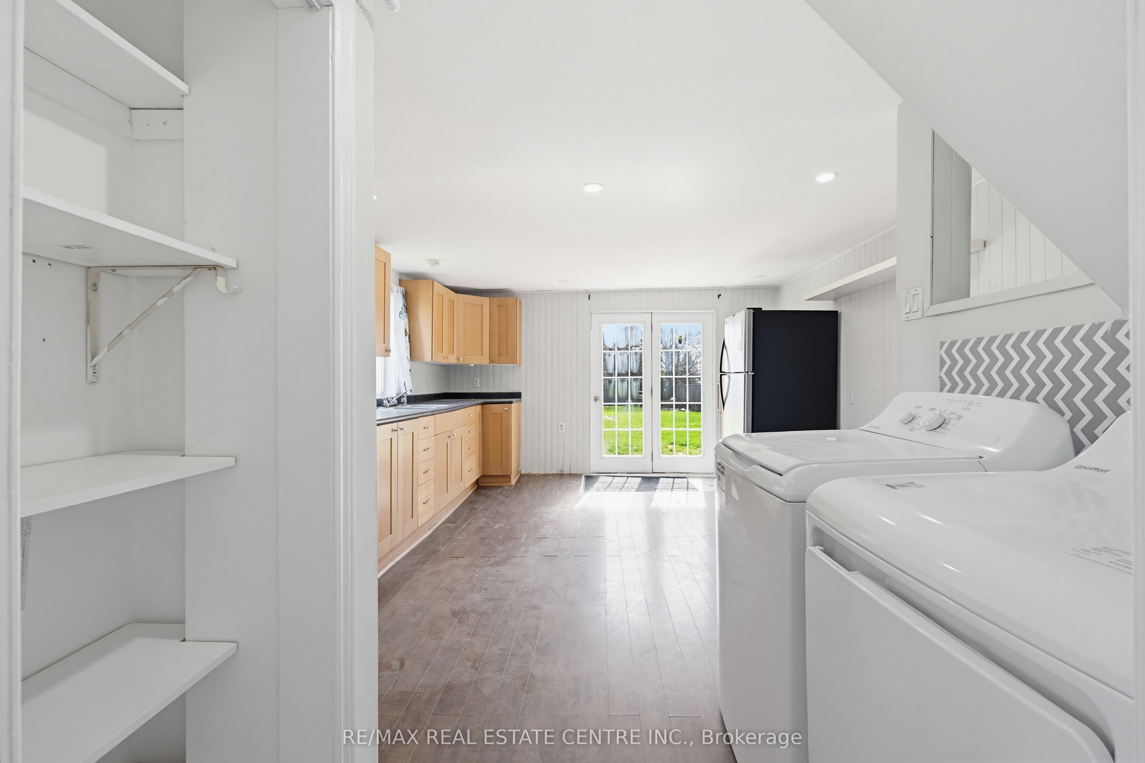 191290 13th Line Property Photo 10
