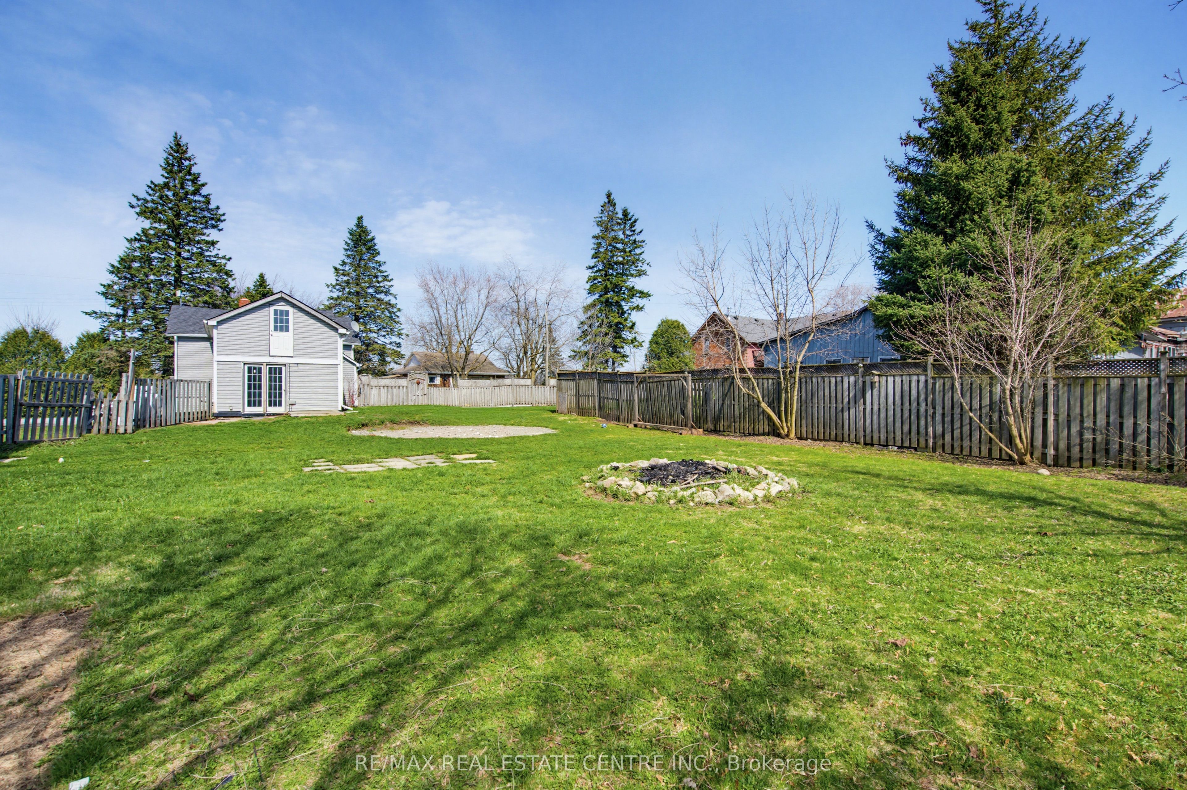 191290 13th Line Property Photo 21