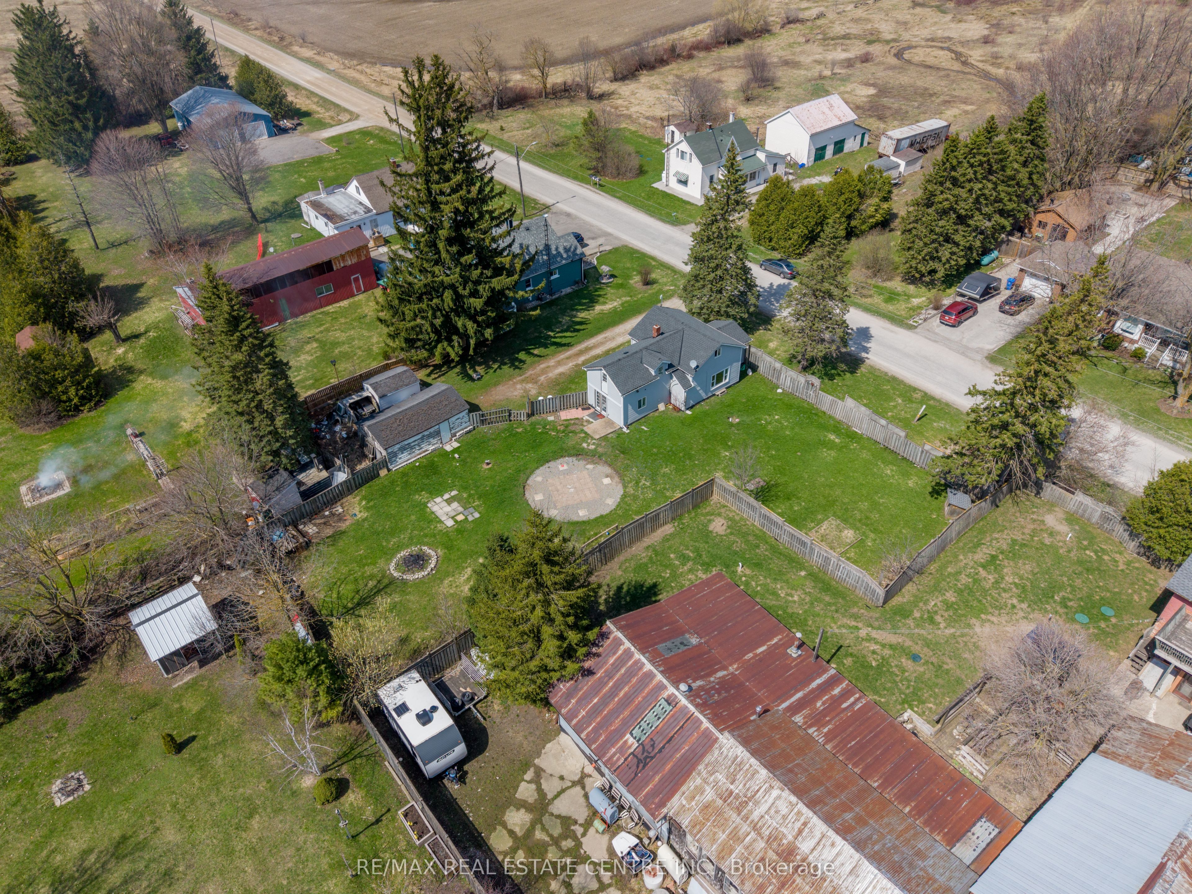 191290 13th Line Property Photo 27