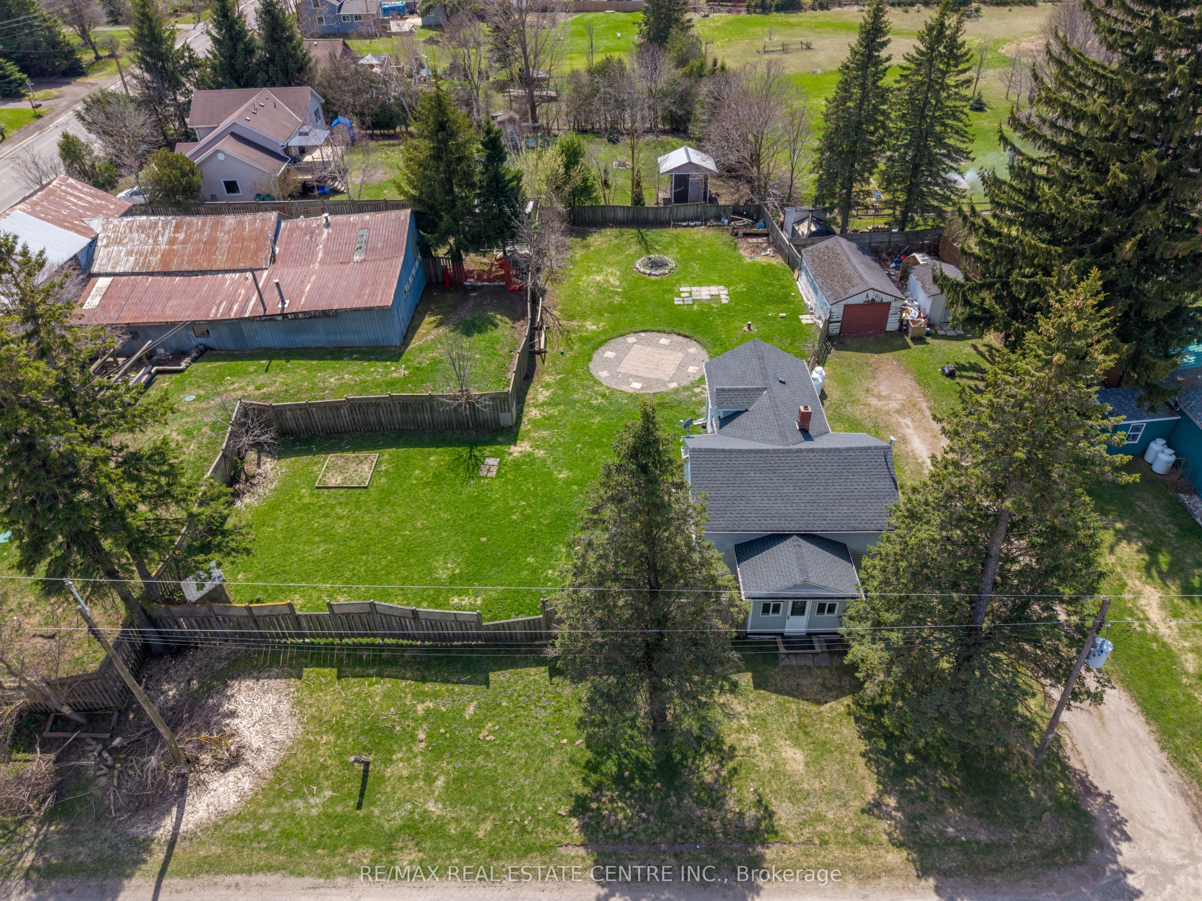 191290 13th Line Property Photo 28