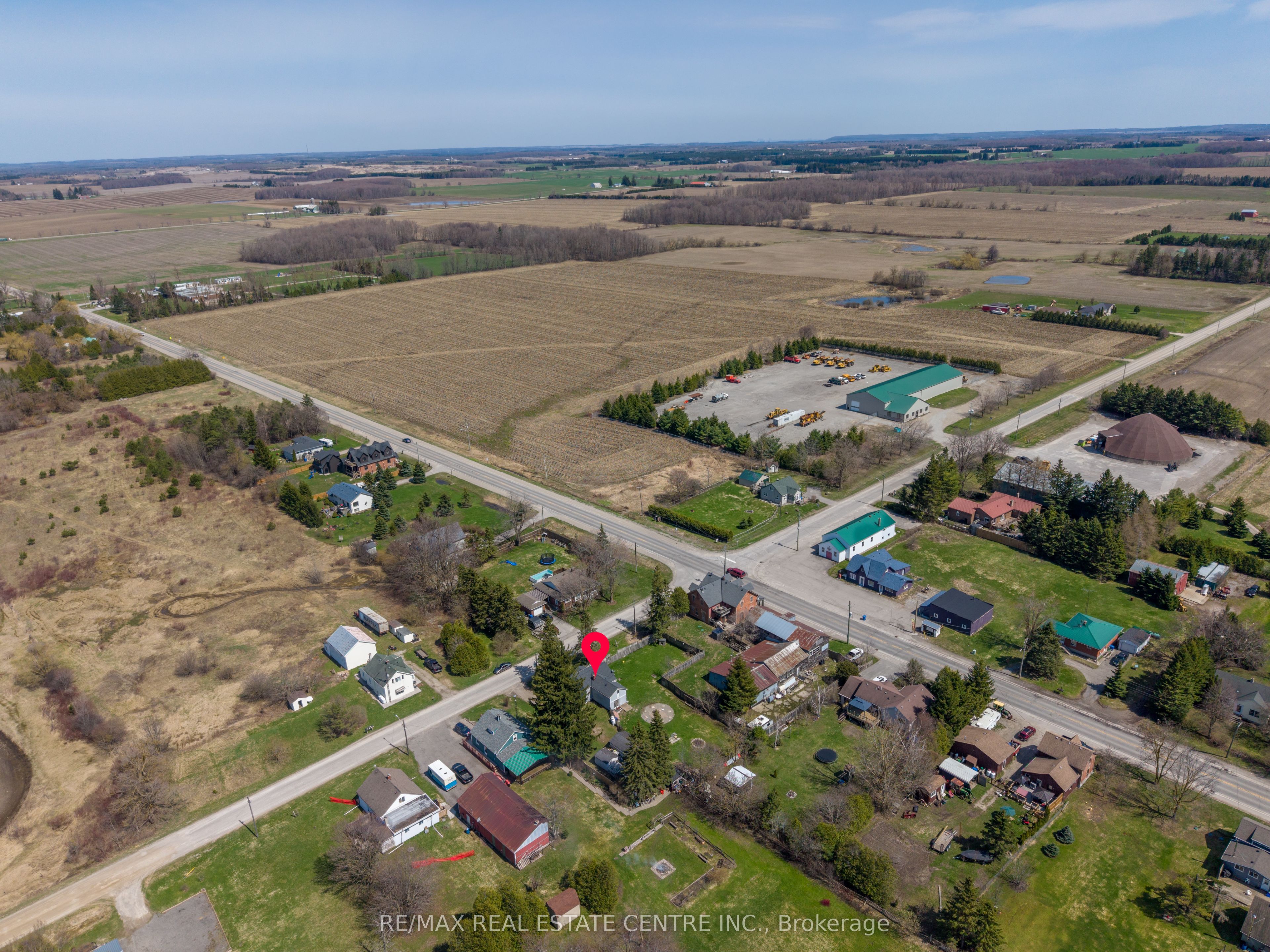 191290 13th Line Property Photo 30