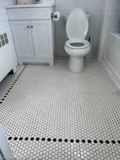 154 James Street S 3 Property Photo 7