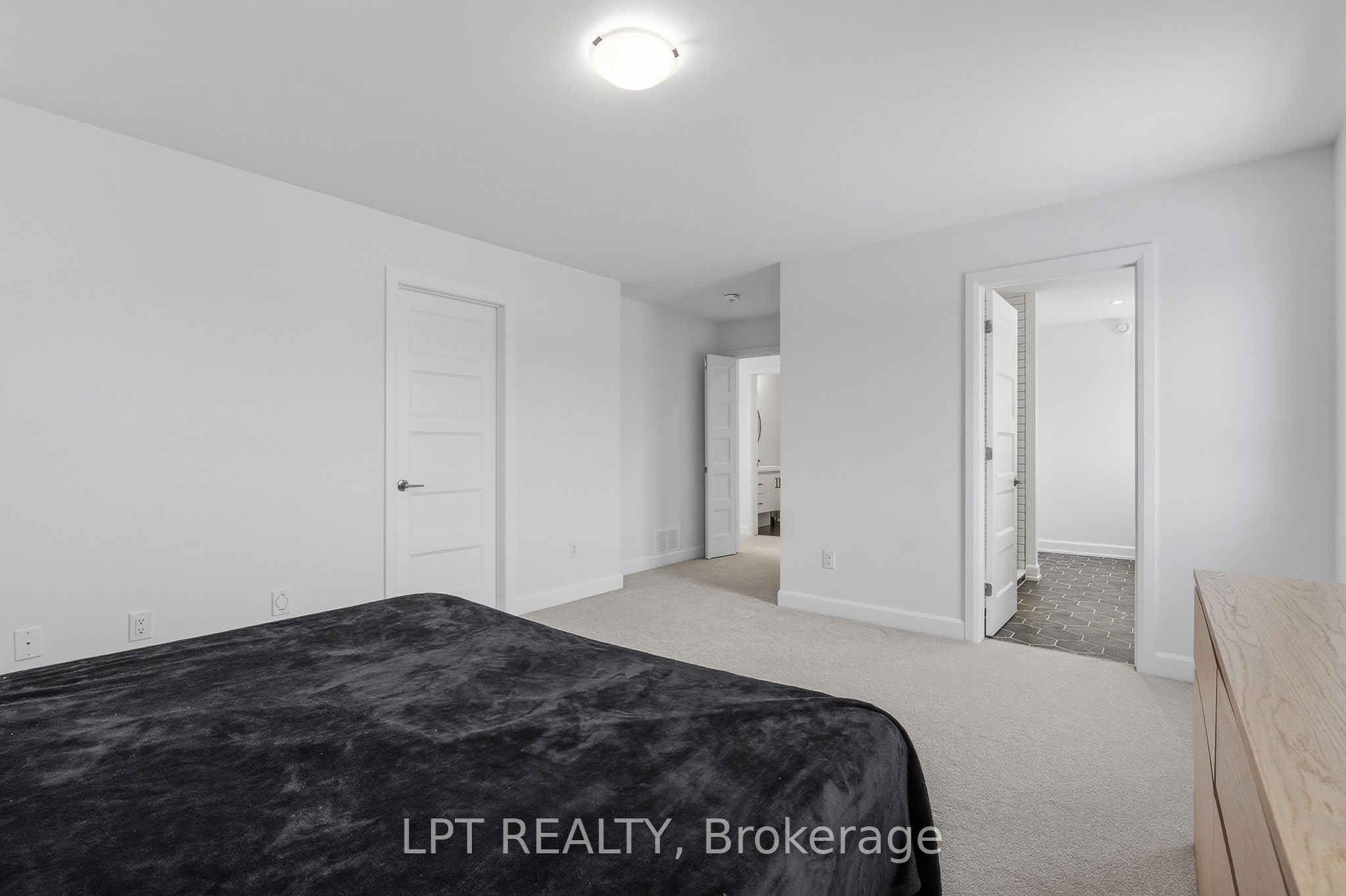 301 Moonlight Drive Property Photo 23