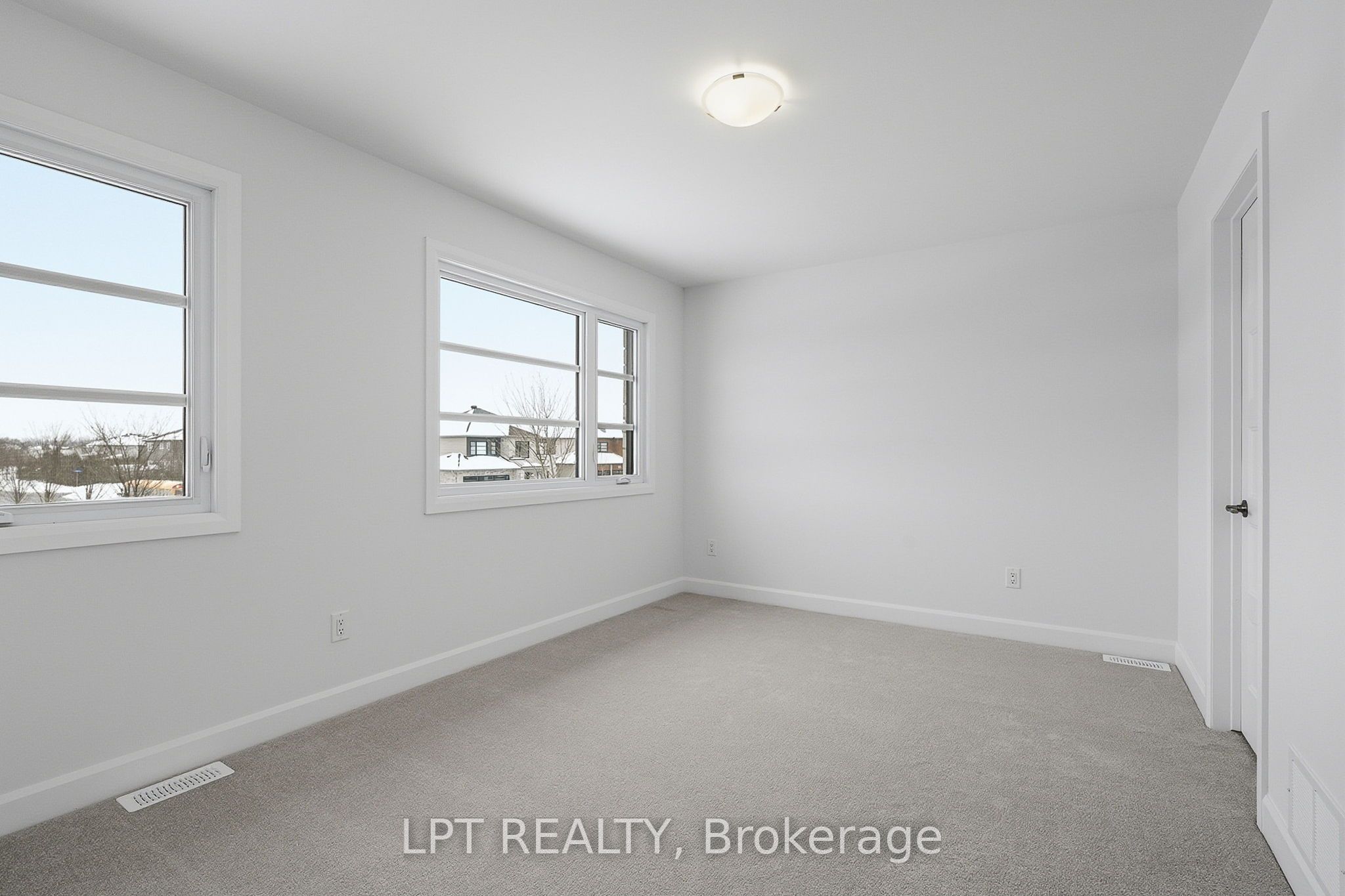 301 Moonlight Drive Property Photo 28