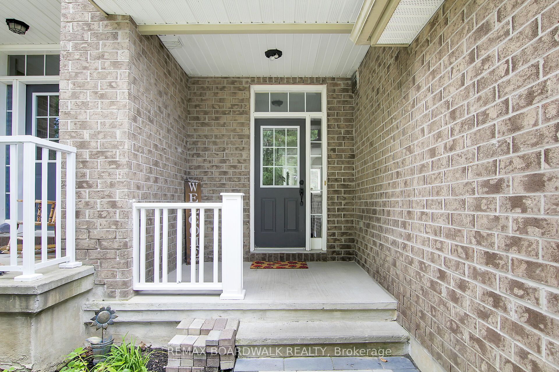 86 Saddlesmith Circle Property Photo 2