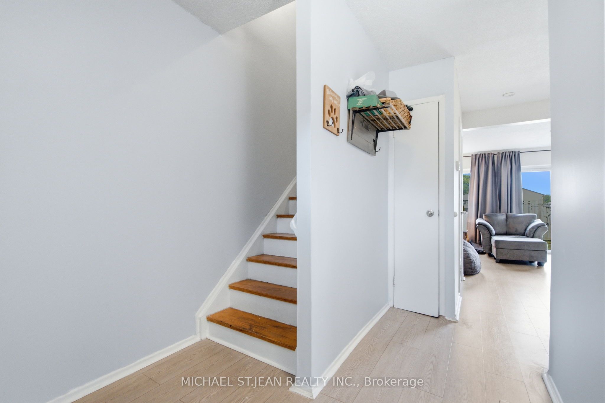 20 Glenvale Drive 94 Property Photo 5