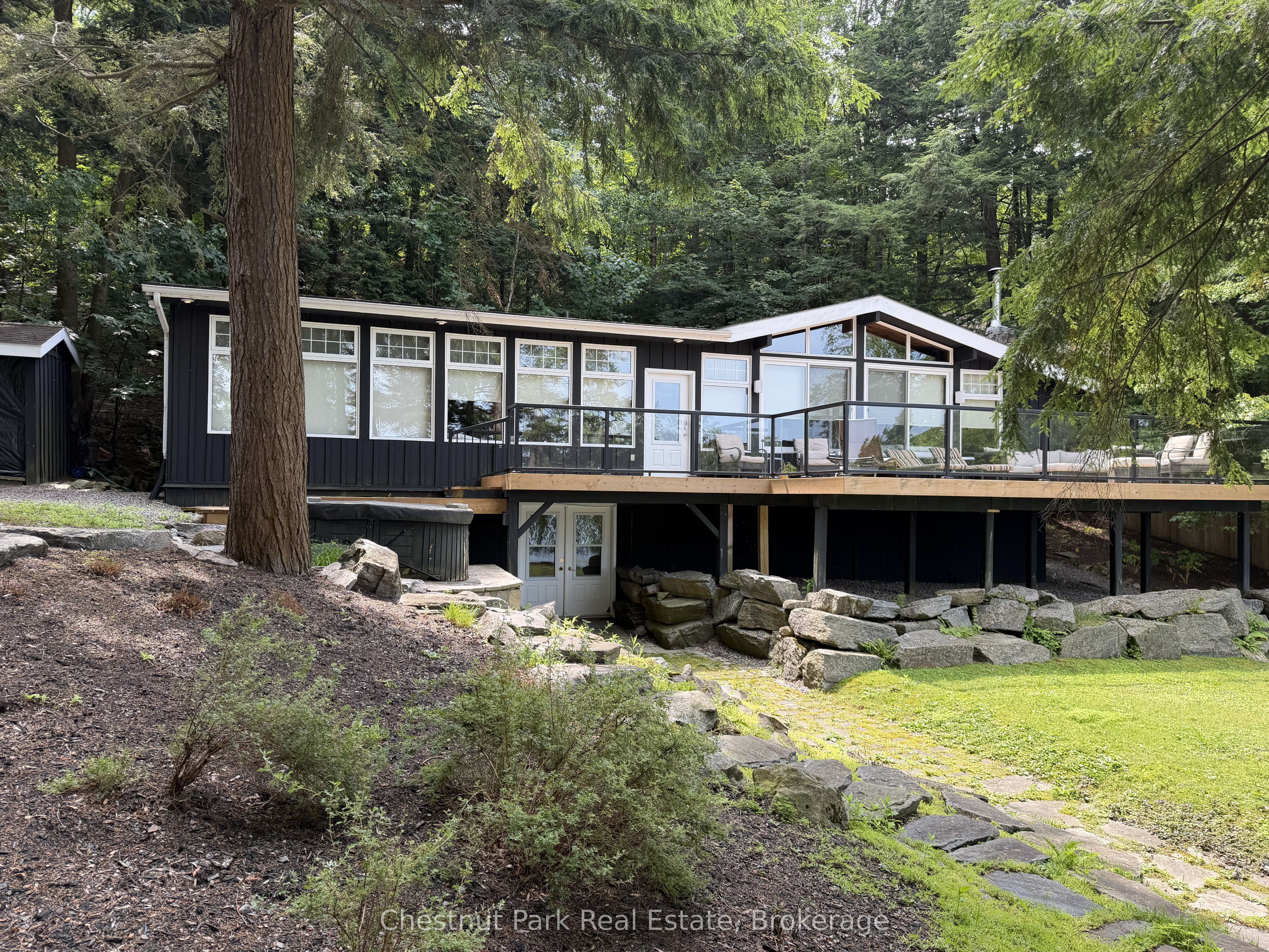 1002 Ahmic Drive N Property Photo 1