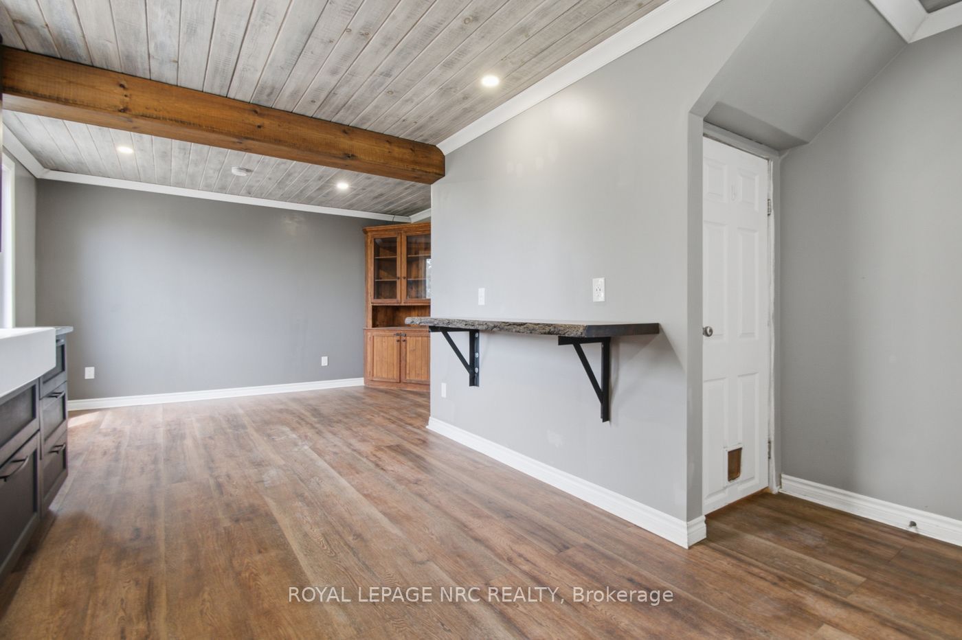 3667 Miller Road Property Photo 17