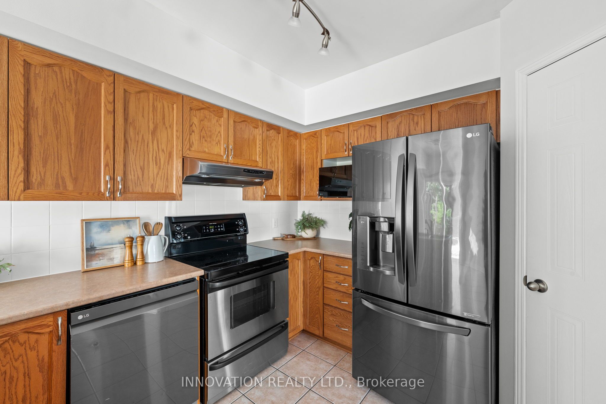 37 Chantilly Gate Property Photo 3