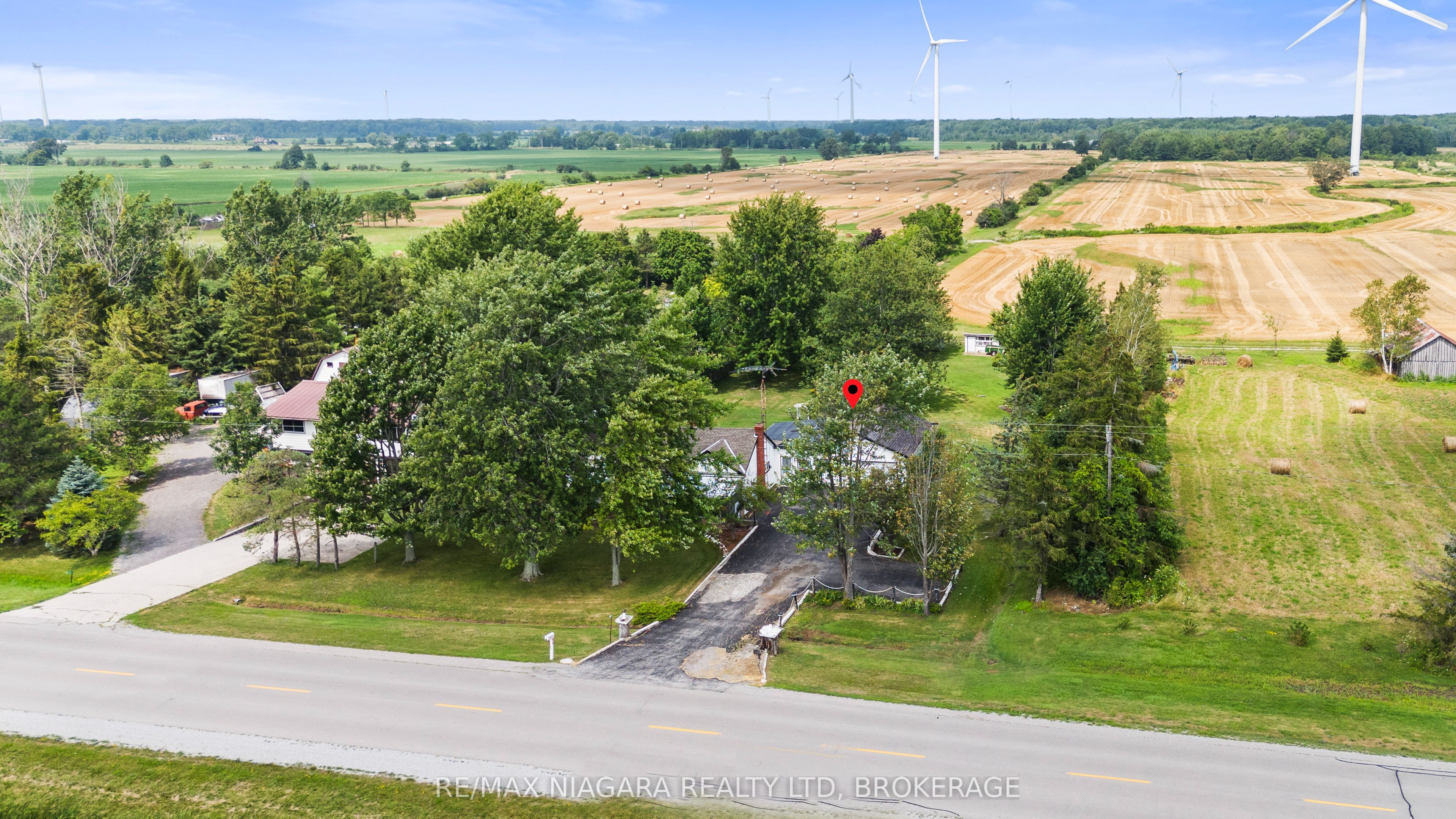 2249 North Shore Drive Property Photo 1
