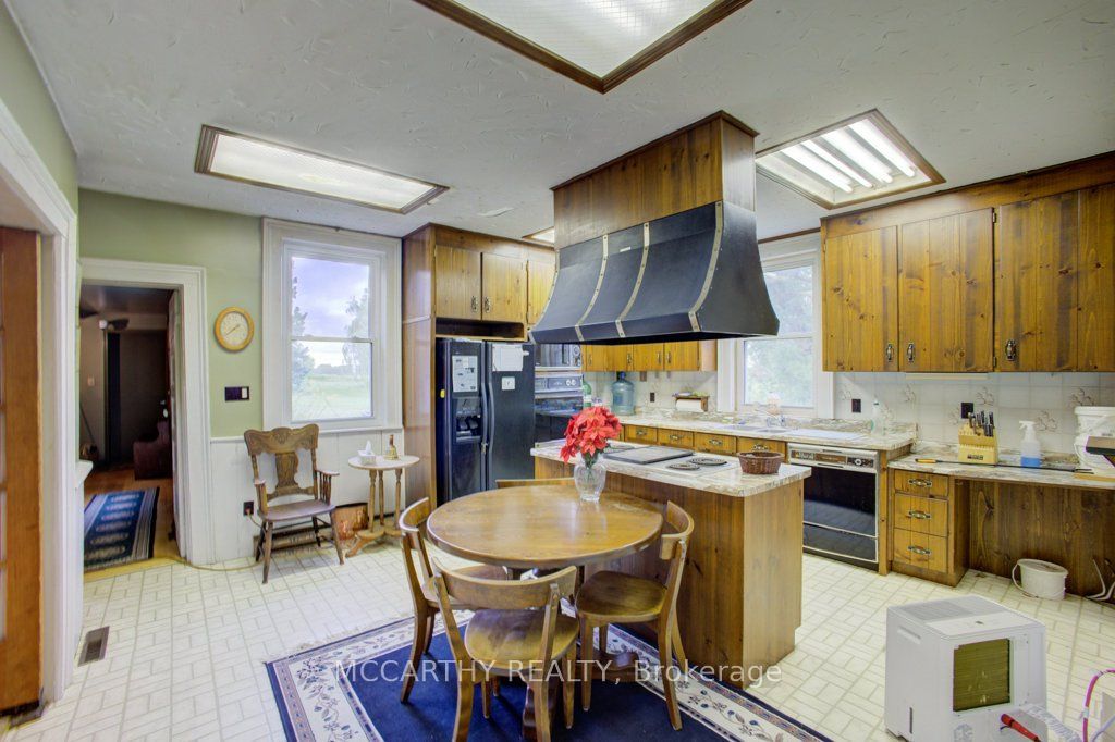116239 2nd Line S Property Photo 15
